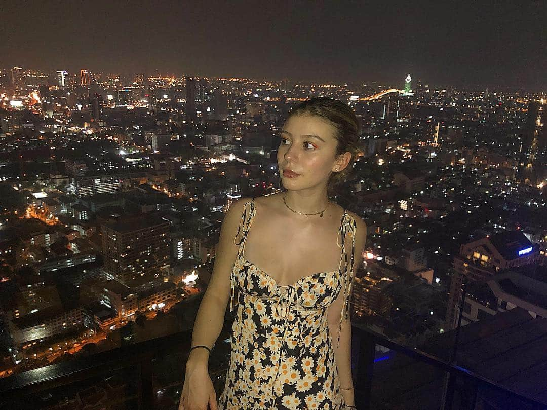 G・ハネリウスさんのインスタグラム写真 - (G・ハネリウスInstagram)「bangkok in @realisationpar ✨💫🌙」3月18日 12時32分 - ghannelius