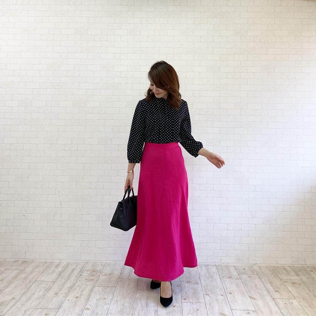 吉田美紀さんのインスタグラム写真 - (吉田美紀Instagram)「・ コーディネート☘ ・ blouse→#lialapg skirt→#unitedarrows  pumps→#pellico bag→#hermes ・ #coordinate #outfit #ootd #look #style #fashion #wardrobe #instagood #instafashion #ママコーデ #ママコーディネート #ママファッション #コーディネート #ファッション」3月18日 12時55分 - miki__yoshida