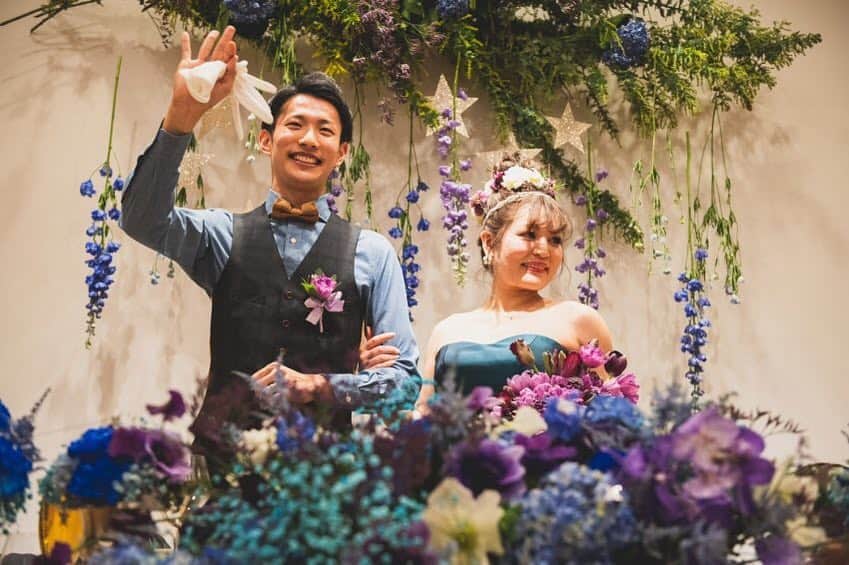 メゾン・プルミエール アット ロビンズさんのインスタグラム写真 - (メゾン・プルミエール アット ロビンズInstagram)「_ florist  @anelamami  #星 #2019 #花 #花が好きな人と繋がりたい  #ベイスターズ #フラワーアレンジメント #プロポーズ #婚約  #顔合わせ  #式場探し #結婚式準備  #ウエディングフォト  #ウエディングレポ #中目黒  #恵比寿  #wedding #メゾンプルミエール #結婚式 #プリオコーポレーション #お洒落さんと繋がりたい  #式場見学 #全国のプレ花嫁さんと繋がりたい  #ブライダルフェア #恵比寿結婚式」3月18日 13時04分 - maison.premiere