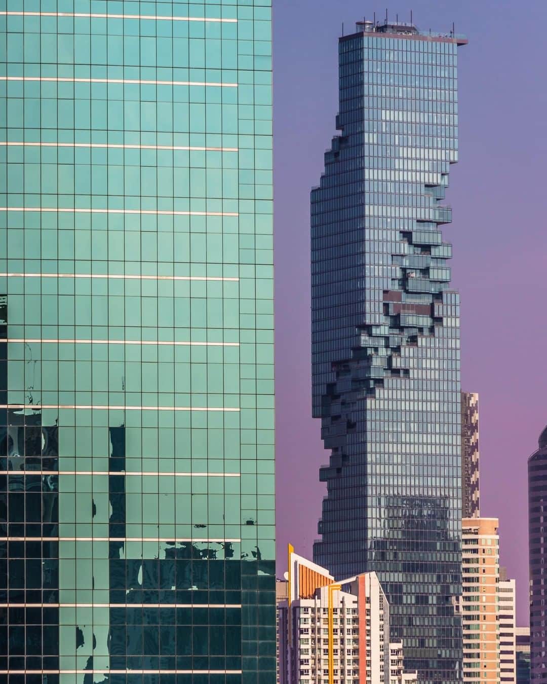 Canon Asiaのインスタグラム：「"I will never be short of inspiration whenever I’m in this city. Bangkok is gritty, exuberant and way more than just her skyline. Though it's hard for anyone to beat this view" • 📷 Image by @natewebbphotography shot using the Canon EOS 80D | Canon EF-S18-135 F/3.5-5.6 IS USM | f/5.6 | 1/1000s | ISO 100 | 135mm  Want your photos to be featured too? Tag them with #canonasia or submit them on My Canon Story, link in bio!  #canonasia #photography #canonphotography #canonphotographers #canonphotographer #canonphotograph #thailand #travels #igthai #igersthailand #travelphotography #architecturephotography #photographyarchitecture」