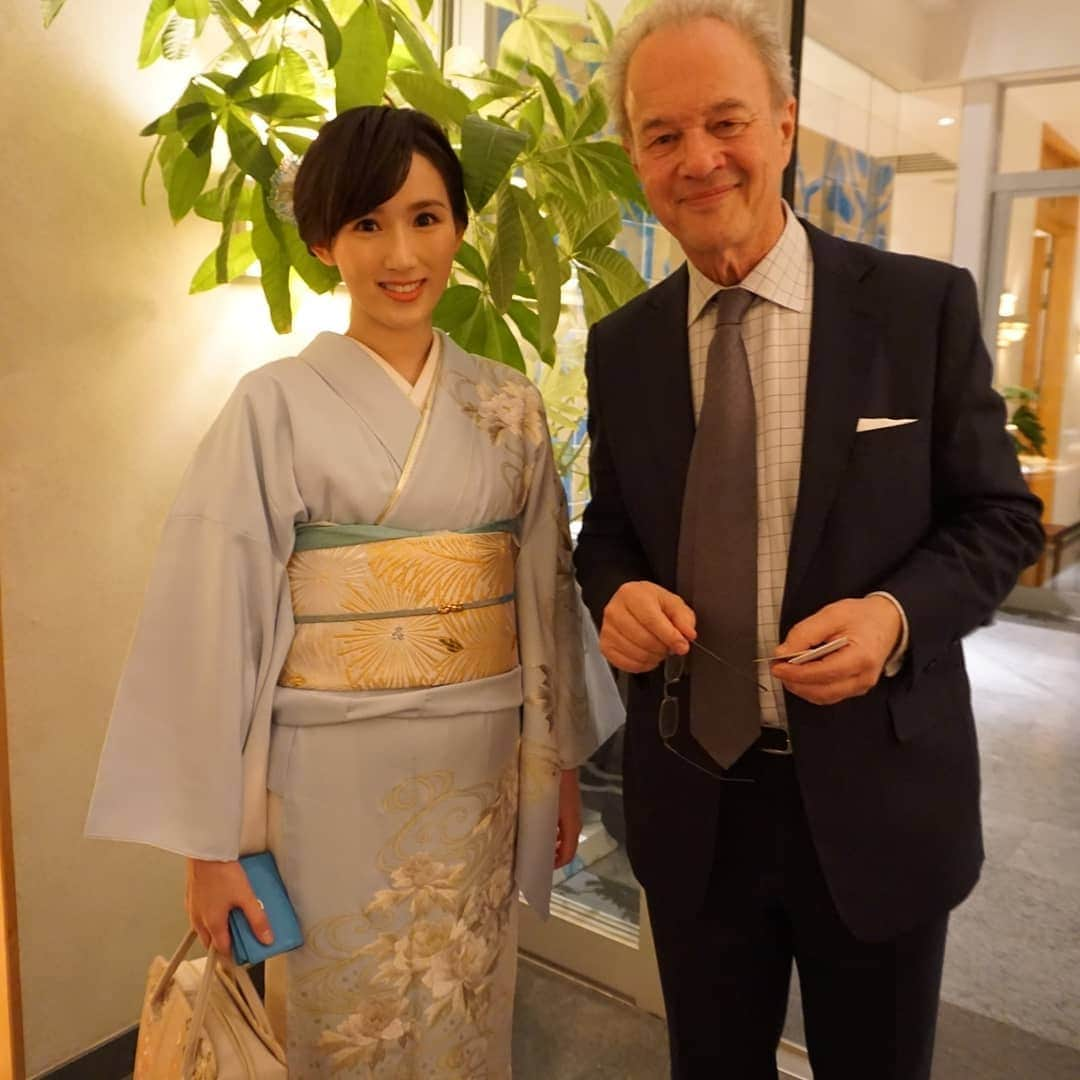 谷中麻里衣さんのインスタグラム写真 - (谷中麻里衣Instagram)「Illuminating talk session by Nobel laureates & dinner at the Swedish Embassy ✨ Honored to have been invited 💓 . ノーベル賞受賞者との談義&ディナーにご招待いただきました🌸 . 1 with Professor Angus Deaton, Nobel Prize in Economic Sciences 2 with Professors Tim Hunt and Randy Schekman, Nobel Prizes in Physiology or Medicine 3 talk session by aforementioned laureates and Professor Elizabeth Blackburn, Nobel Prize in Physiology or Medicine 5 with Mr. Magnus Robach, Ambassador of Sweden . #NobelPrize #NobelPrizeDialogue #Nobellaureate #AngusDeaton #TimHunt #RandySchekman #ElizabethBlackburn #ノーベル賞 #スウェーデン #スウェーデン大使館 #着物 #訪問着 #麻里衣きもの」3月19日 1時09分 - marieyanaka