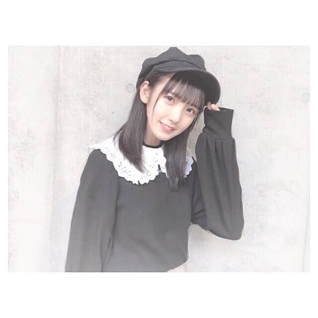 のインスタグラム：「﻿ ｡*⑅୨୧┈┈┈┈┈┈┈┈┈୨୧⑅*｡﻿ ﻿ ﻿ ﻿ 握手会で着たお洋服🎩💗﻿ ﻿ ﻿ 黒色のお洋服は﻿ ひさびさだったなあ₍ ᐢ. ̫ .ᐢ ₎﻿ ﻿ ﻿ 襟元が レースな感じですきだ🐅﻿ ﻿ ﻿  #門田桃奈 #STU48 #AKB握手会  #おやすみなさい🐕」