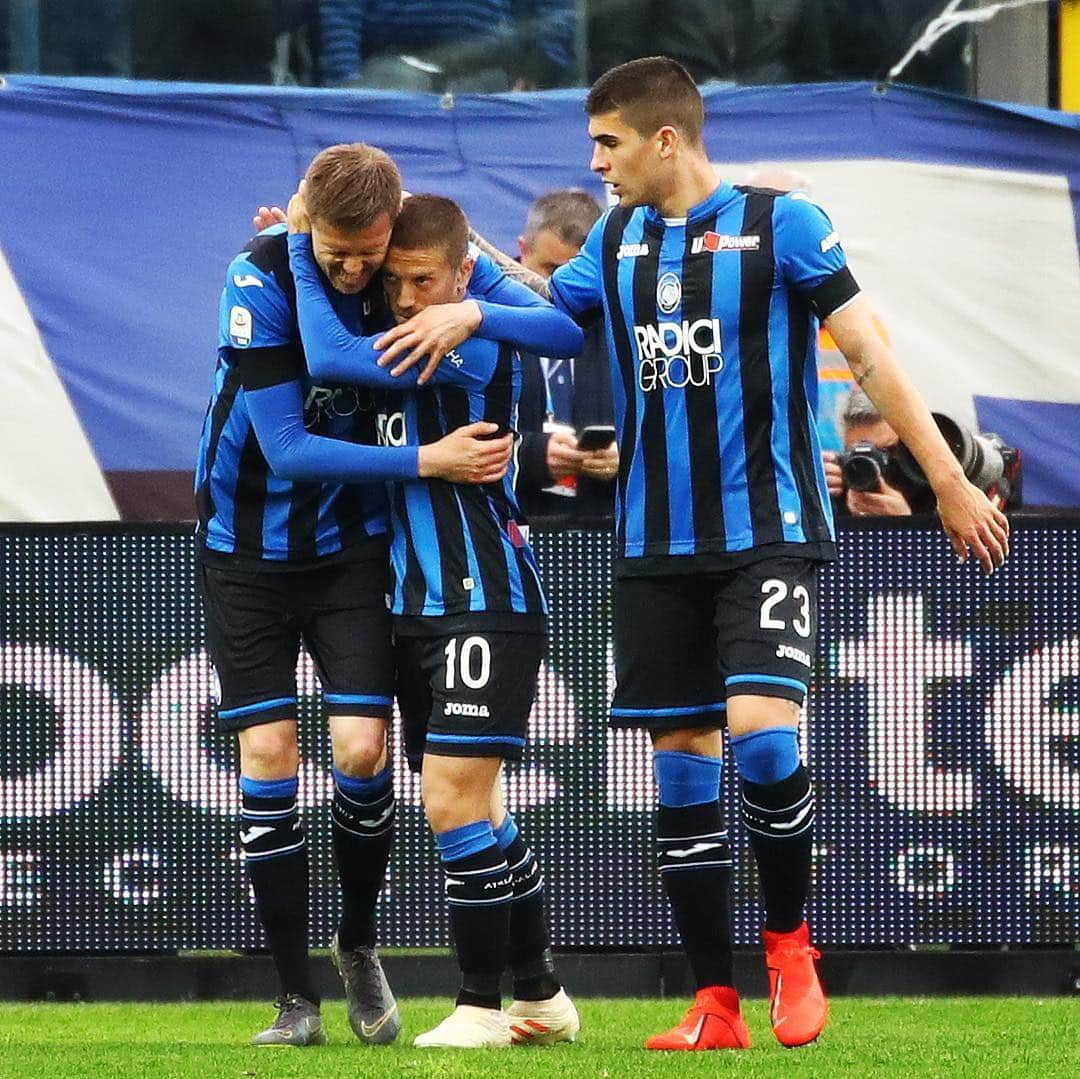 アタランタBCさんのインスタグラム写真 - (アタランタBCInstagram)「Domenica: ⚽️💪 👉 Lunedì: 😬 👉 Sempre: 🤝 #GoAtalantaGo ⚫️🔵 ~ #Atalanta #Bergamo #Iličić @ilicic72 #SerieATIM #AtalantaChievo #mondaymood #mondaymotivation #football」3月18日 23時57分 - atalantabc