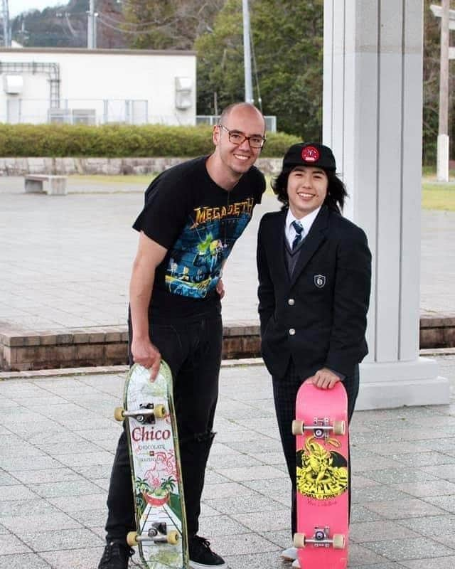 山本勇さんのインスタグラム写真 - (山本勇Instagram)「As a memory of junior high school Skating in uniform Photo📸 by @tasuku.m #graduation  #juniorhigh  #uniform #powellperalta  #isamuyamamoto  #freestyleskateboarding  #skateboarding  #longboarding  #皇子山中学校」3月19日 0時01分 - isamuism