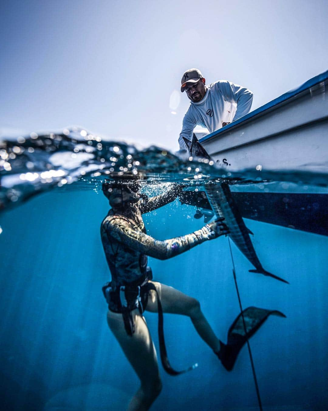 ヴァレンティン・トーマスさんのインスタグラム写真 - (ヴァレンティン・トーマスInstagram)「What was the thing you ate/used all your life to then realize it was super detrimental for the planet? For me it was grocery stores meat and fish 😫 that’s why I was like “screw it I’ll do it myself then, hold my beer” 😂 📷 @jdbaluch」3月19日 0時16分 - valentinethomas