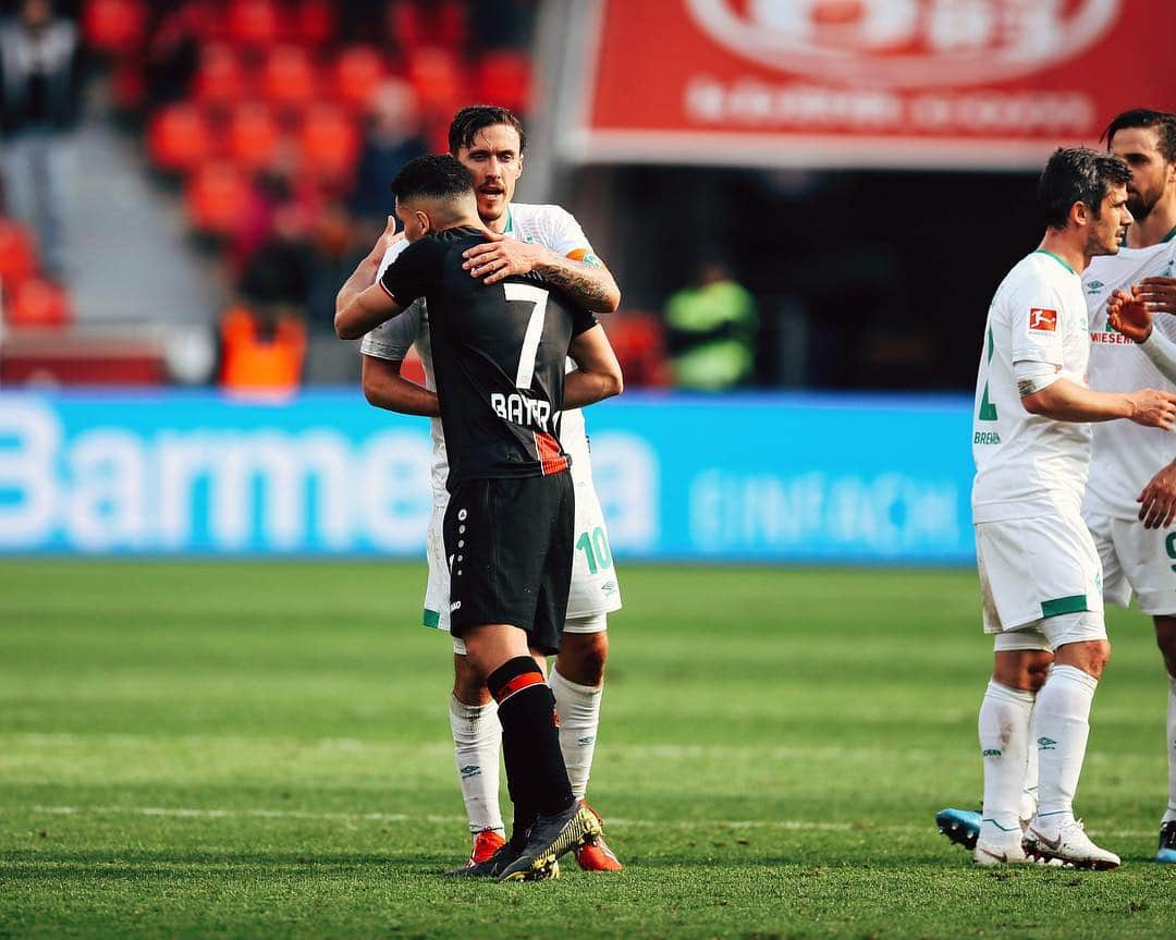 バイエル・レバークーゼンさんのインスタグラム写真 - (バイエル・レバークーゼンInstagram)「We showed great spirit in the 2nd half of #B04SVW. Now refresh - 8 more matches to go this season! 💪 #StärkeBayer #Werkself  2️⃣7️⃣ #TSGB04 2️⃣8️⃣ #B04RBL 2️⃣9️⃣ #VfBB04 3️⃣0️⃣ #B04FCN 3️⃣1️⃣ #FCAB04 3️⃣2️⃣ #B04SGE 3️⃣3️⃣ #B04S04 3️⃣4️⃣ #BSCB04  How many points are possible?」3月19日 0時38分 - bayer04fussball