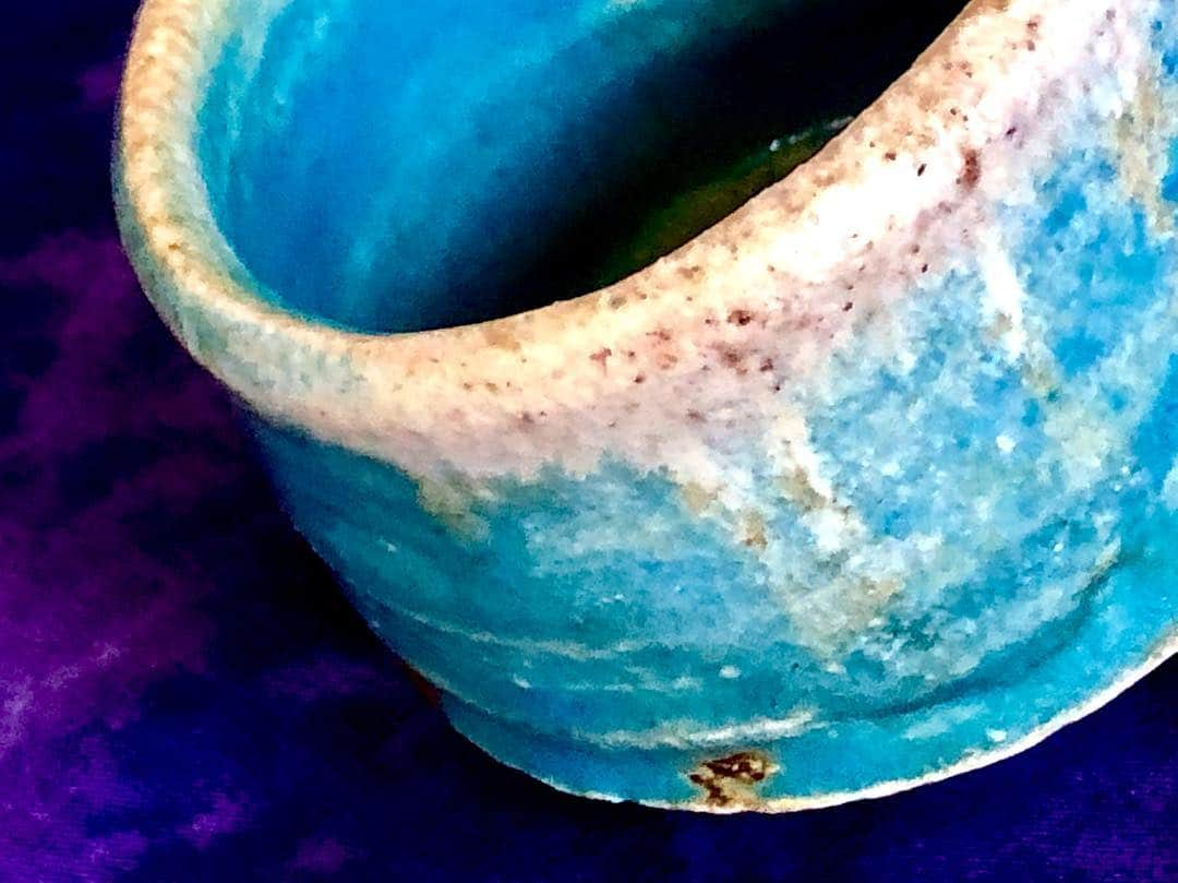 世良公則さんのインスタグラム写真 - (世良公則Instagram)「#世良公則 #masanorisera #japanesemusician #japaneseartist #ceramics #陶芸 #酒器 #ぐい呑 #盃 #sake #japaneseculture #sakecup #nhk #nhkworld  NHKの国際放送 NHK WOULD-JAPAN  J-MELO(J-Music Now)で先日取材していただいた際に作陶した酒器が焚きあがった。  まずはぐい呑など仕上げてみる。」3月18日 16時08分 - masanorisera