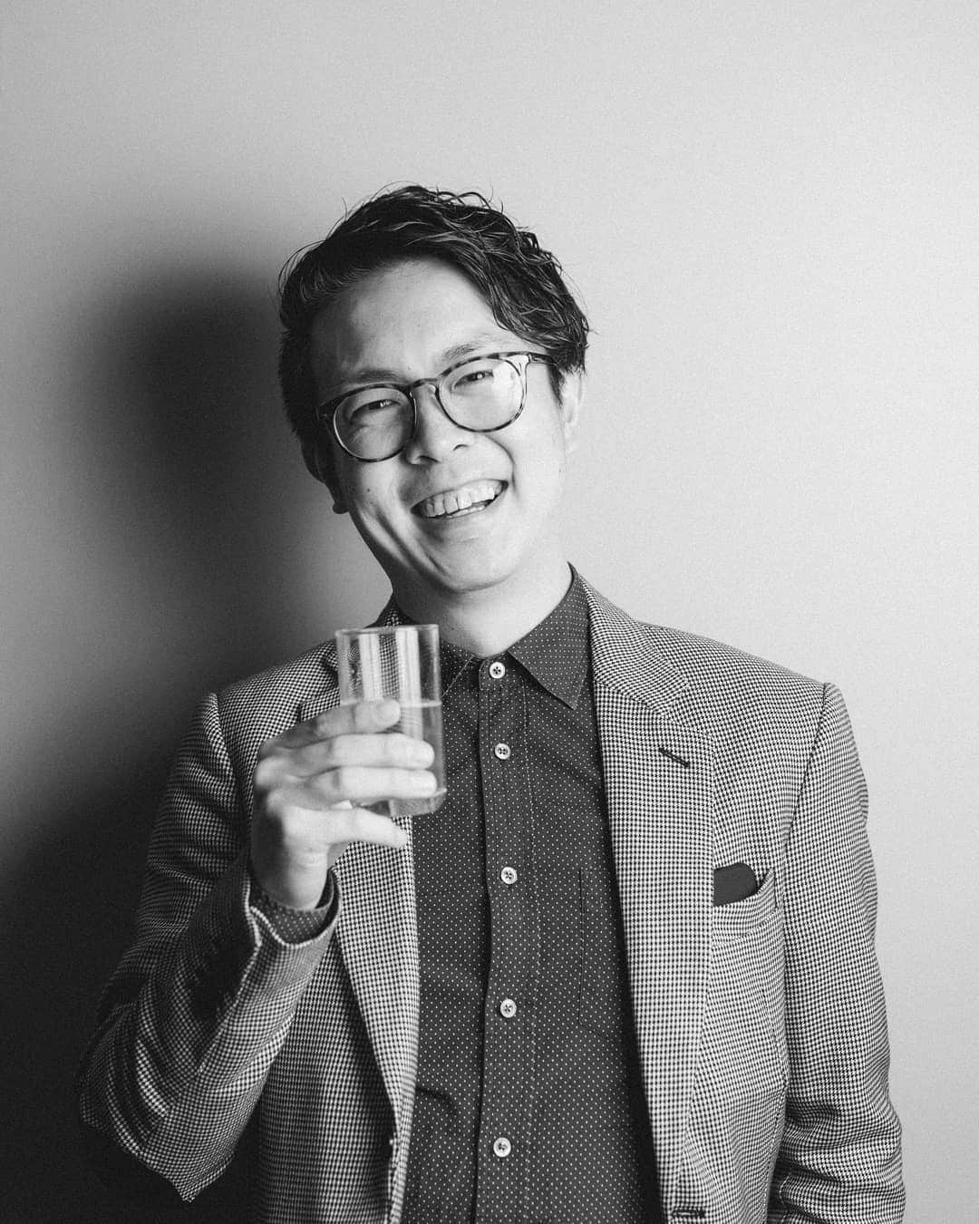 久保真人 / Masato Kuboさんのインスタグラム写真 - (久保真人 / Masato KuboInstagram)「愛すべきクッポグラフィーのみんな。  photo by Masato Kubo @kubo.mst  株式会社クッポグラフィー　2019 corporate gathering にて  #フォトスタジオ #写真館 #横浜 #横浜オフィス #沖縄フォトスタジオ #起業 #ベンチャー企業 #企業理念 #人事アーキテクチャ #採用 #マネジメント #会社 #パーティー」3月18日 17時15分 - kuppography