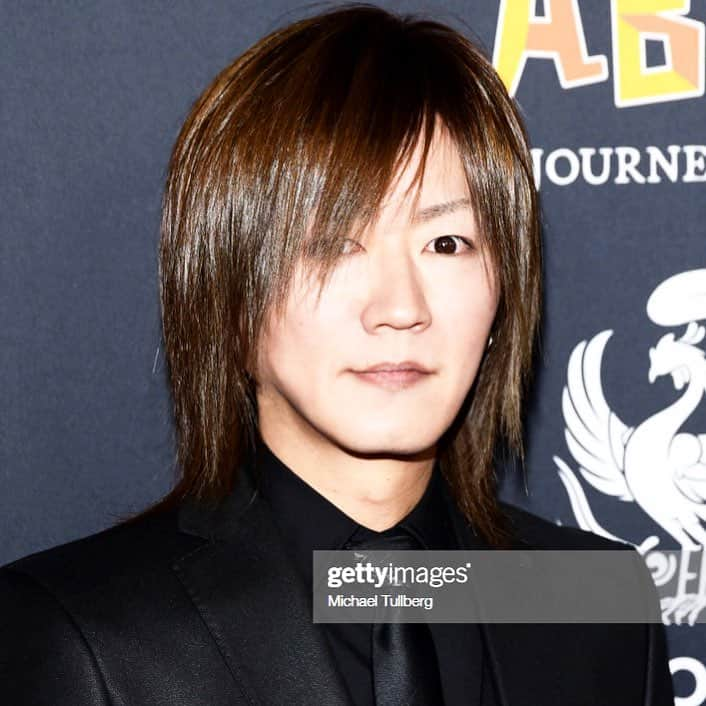 浅葉智さんのインスタグラム写真 - (浅葉智Instagram)「Another pic from the red carpet premiere of the amazing film #madeinabyss presented by @sentaifilmworks  #vip #anime #premiere #redcarpet  #guitarist #movie #musician #lalive #regalcinema」3月18日 17時24分 - tomoasaha_official