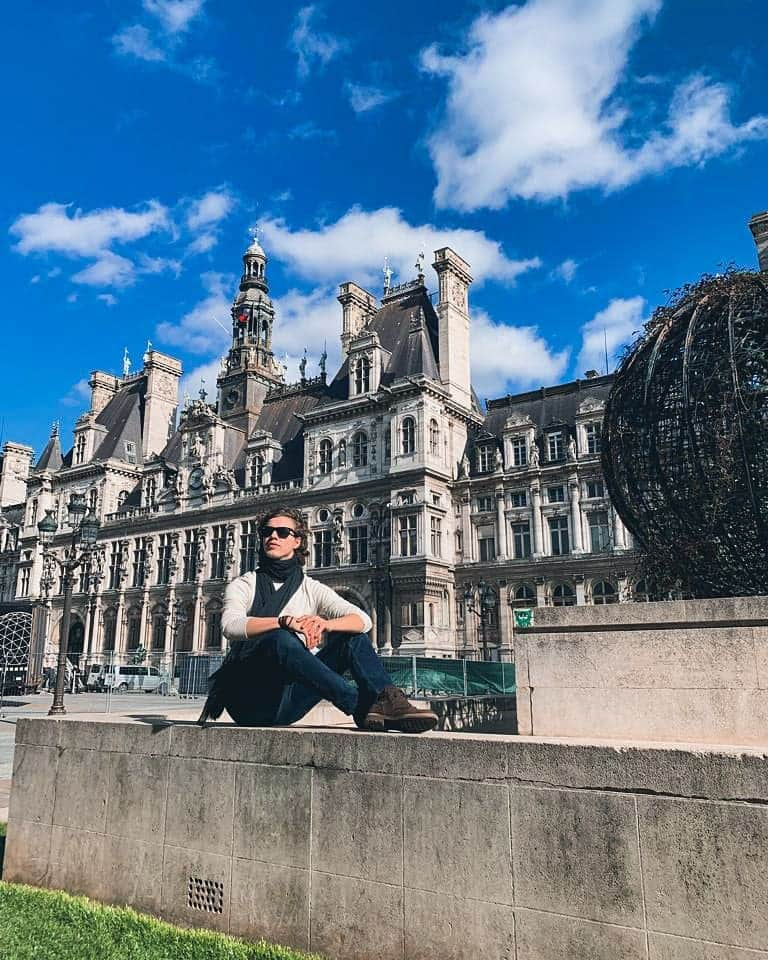 パヴェル・ドローストさんのインスタグラム写真 - (パヴェル・ドローストInstagram)「Sous le ciel de Paris...🎶🌤️🇫🇷 #parisjetaime #paris #france #париж #франция #printemps #spring」3月18日 17時33分 - pashka_drozd