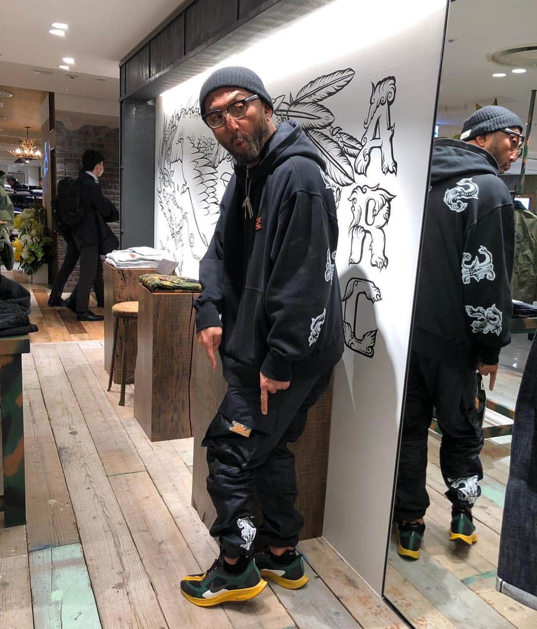 denham_japanさんのインスタグラム写真 - (denham_japanInstagram)「Hankyu Men’s Tokyo×DENHAM×ATELIER RESERVE= ARC (Archive Remake Create) #denham #denhamjapan #atelierreservé #archives #remake #create #hankyumenstokyo #yurakucho #scissors #denim #indigo #camo #art #fashion #デンハム #デンハムジャパン #アトリエリザーブ #阪急メンズ東京 #7f #デニム #インディゴ #カモ #シザース #ファッション #arc」3月18日 18時24分 - denham_japan_by_aki_negishi