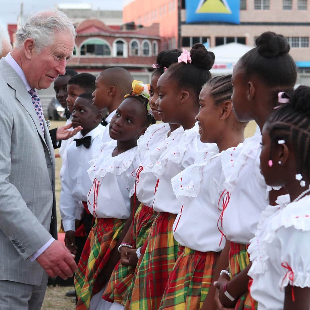 ロイヤル・ファミリーさんのインスタグラム写真 - (ロイヤル・ファミリーInstagram)「The Prince of Wales arrived in St Lucia yesterday, marking the beginning of The Prince of Wales and The Duchess of Cornwall’s 10-day visit to the Caribbean. His Royal Highness said: “I am delighted to be able to return to St Lucia and to have this opportunity of seeing so many of you once again.” Attending a special event to mark the country’s 40th anniversary of Independence, The Prince received a Royal Salute and inspected the Guards of Honour before a military parade took place.  For live updates from the tour, follow @clarencehouse.」3月18日 18時34分 - theroyalfamily