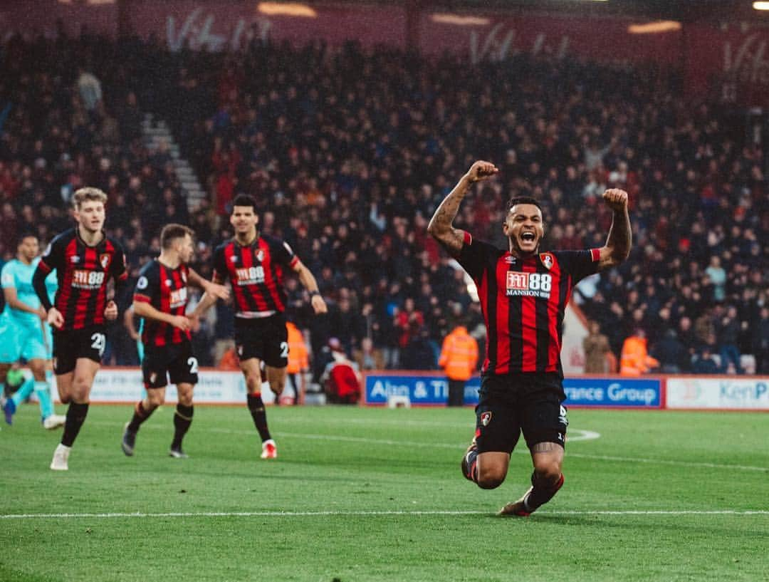 AFCボーンマスさんのインスタグラム写真 - (AFCボーンマスInstagram)「Into double figures for the season... 💥 #MondayMotivation from @iamjoshuaking 🙌🙌 #afcb 🍒」3月18日 18時43分 - afcb