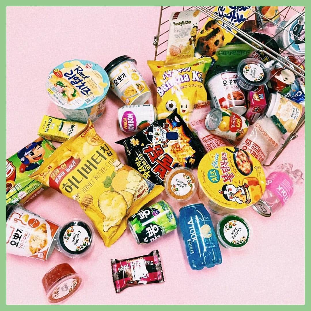 スピンズさんのインスタグラム写真 - (スピンズInstagram)「🍭 Korean Snacks 🍫 ﻿﻿ 『欲しいものがありすぎてしんどい。』﻿﻿ まさに、こんな気持ちになったことありませんか🤦‍♀️💭？﻿﻿ ﻿﻿ SPINNSにはそんな気持ちが溢れちゃうくらい﻿﻿ 欲しいものがたくさん見つかるはず🌈✨﻿﻿ ﻿﻿ この春は是非SPINNSに遊びに来てね🥰﻿﻿ ﻿ ﻿ #SPINNS #スピンズ #2019ss #fashion #spring﻿﻿ #new #visual #ootd #kawaii #欲しいものがありすぎてしんどい #ロンT #ロンtコーデ」3月18日 18時45分 - spinns_official