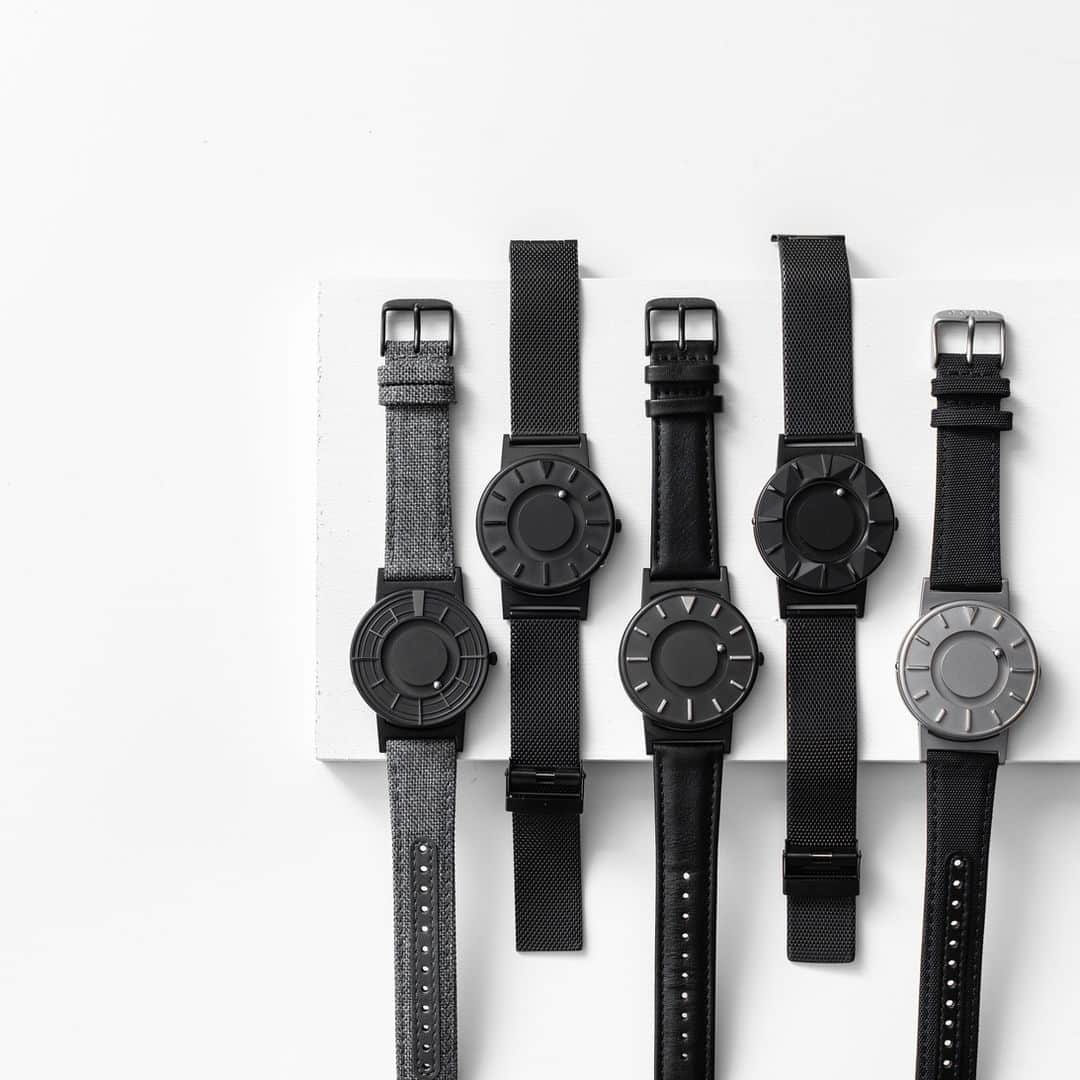 Eone Time Japanさんのインスタグラム写真 - (Eone Time JapanInstagram)「触れることの大切さ。 忘れていませんか？ . [写真説明] 白い背景に形や素材が少しずつ違う黒色のBradley Timepieceが５種類並んでいます。 . Design for everyone, Eone . www.eone-time.jp . . #watch #時計 #腕時計 #おしゃれ #デザイン #視覚障害 #bradleytimepiece #eone #everyone #ブラッドリー #イーワン #ブラッドリータイムピース #さわる時計 #今日の時計 #時計好き #お洒落さんと繋がりたい #ペアウォッチ #プレゼント #記念日 #マイブーム #시계 #브래들리타임피스 #นาฬิกา #新発売  #new」3月18日 18時48分 - eone_japan
