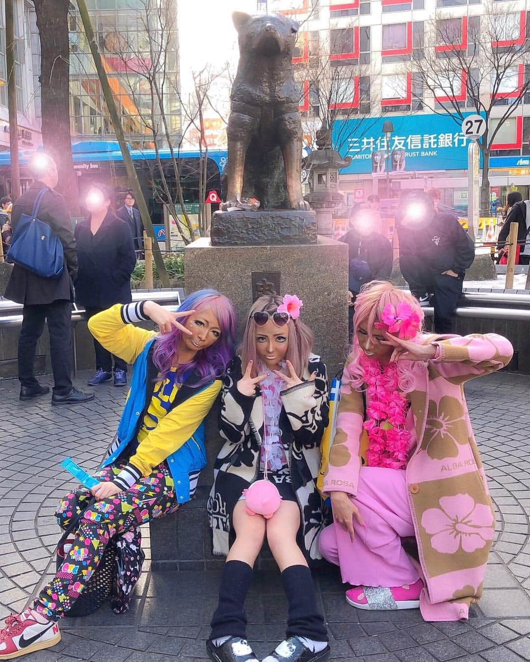 江崎びす子さんのインスタグラム写真 - (江崎びす子Instagram)「🐕ハチ公 #yamanba  #gal #gyaru #shibuya #ギャル #マンバ」3月18日 18時53分 - bisukoezaki