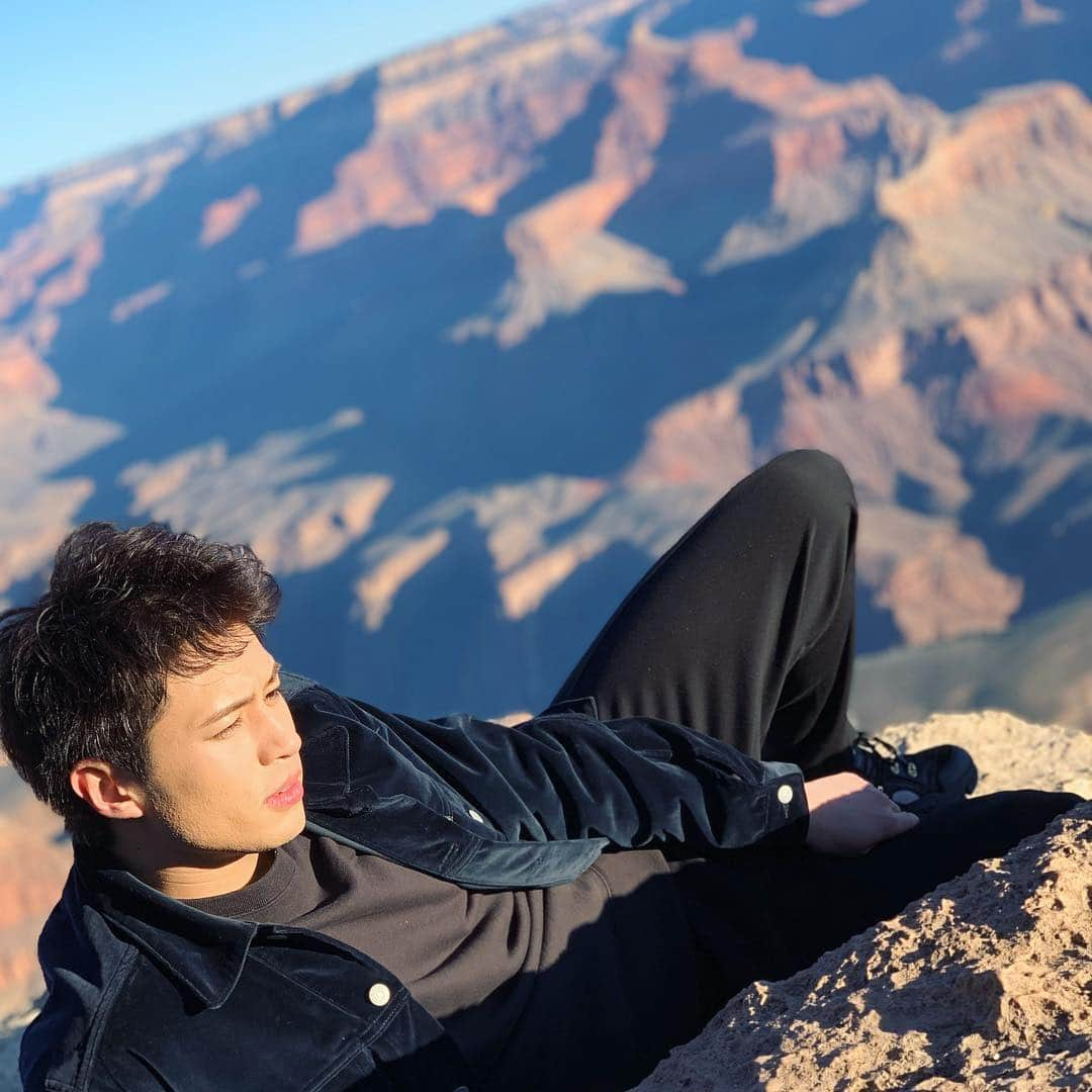 佐伯大地さんのインスタグラム写真 - (佐伯大地Instagram)「#Grand Canyon #すきすき #lovelove #少し大人になって #戻って来た #また必ずくるもん #大人6人 #絶景なんてもんじゃなくて #キャイキャイ ‪#俺たちは‬ ‪#いや‬ ‪#俺はやるんだ‬」3月18日 19時14分 - saeki_daichi_official