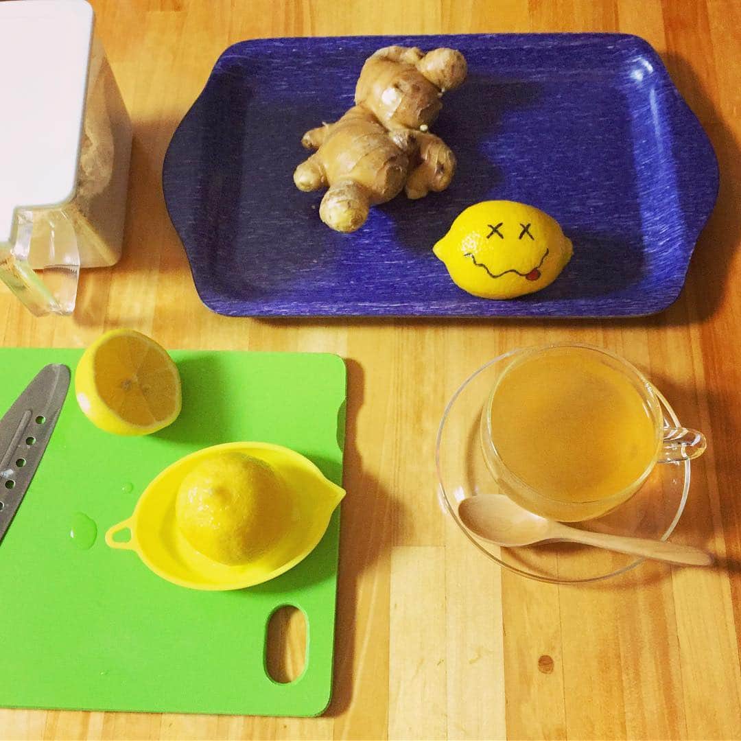 Helmet&Underground RIKOさんのインスタグラム写真 - (Helmet&Underground RIKOInstagram)「hot ginger lemonade♨︎」3月18日 19時25分 - rikohelmet
