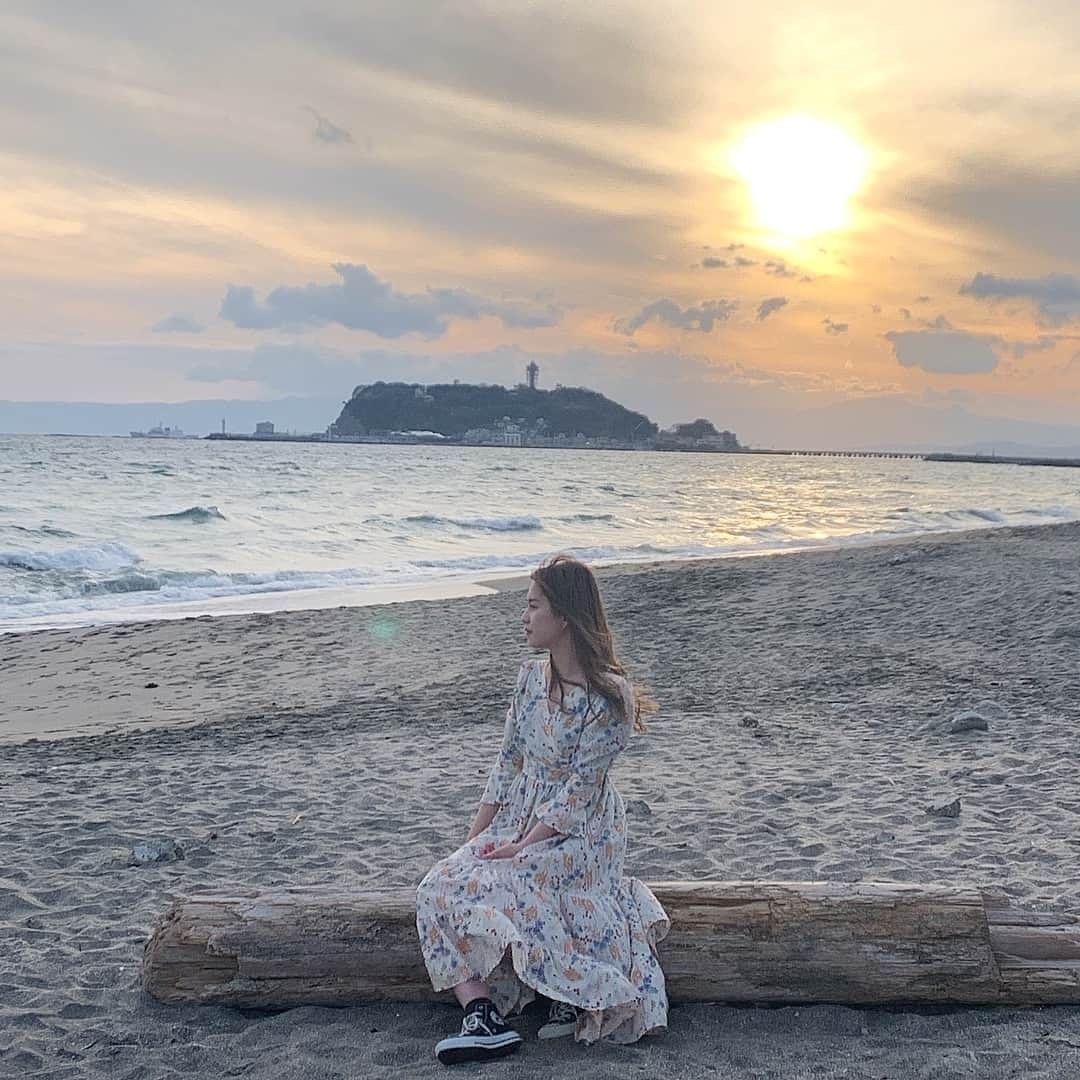 矢田伶華さんのインスタグラム写真 - (矢田伶華Instagram)「mv撮影してきました☀️ 超寒かった多分風邪ひいた🤧笑 . 完成お楽しみに〜〜🌸 . . . #mv撮影 #撮影 #ロケ #七里ヶ浜 #鎌倉」3月18日 19時33分 - reika_308