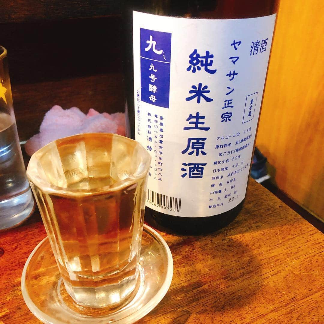 柳下毅一郎さんのインスタグラム写真 - (柳下毅一郎Instagram)「本マグロ＆シャコ、おひたし三種盛り（芥子菜ウマー）、クジラと青唐辛子味噌のなめろう、穴子の白焼き いつ来ても、とりいちはオレを裏切らない！」3月18日 19時31分 - garth_y