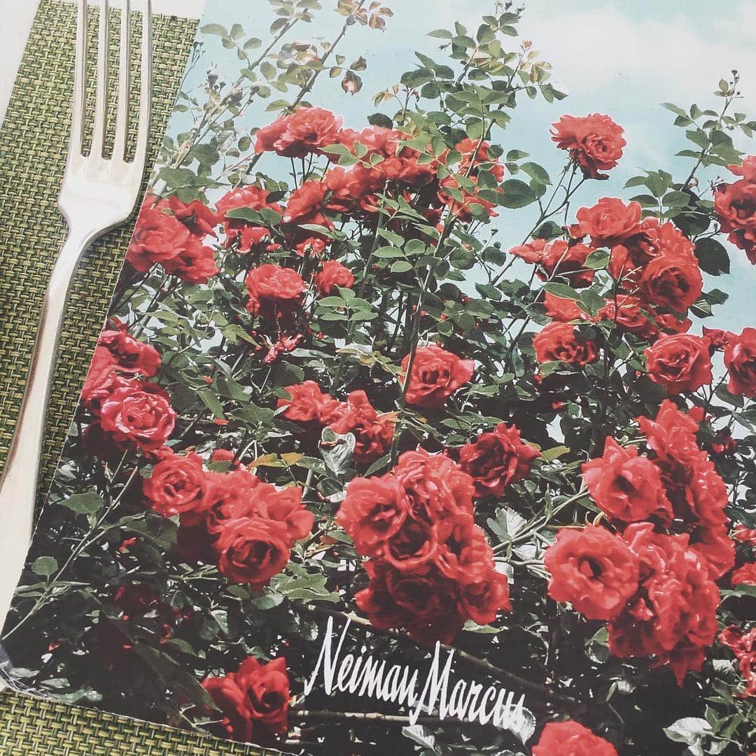中津悠希さんのインスタグラム写真 - (中津悠希Instagram)「ずいぶん前だけど（笑）、せっかくだから思い出にアップ😊🌴💕早く行きたいなぁ💕 #hawaii #ハワイ #family #trip #mariposa #neimanmarcus #alamoana」3月18日 19時52分 - yukinakatsu