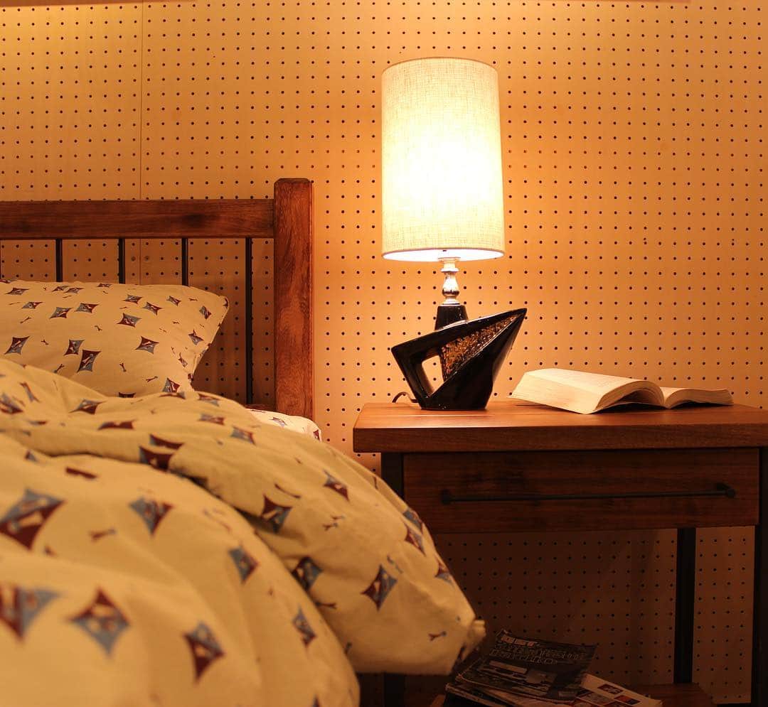 のインスタグラム：「Vintage テーブルランプ L3876  Contact:ACME Furniture MEGURO St. TEL 03-5720-1071  #acme_vintage」