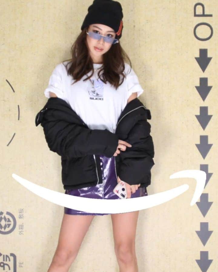 harunaのインスタグラム：「Amazon fashion weekが今年も始まるよ〜！今期も私の好きなスポーティー系が流行りますように。トレーナーとスニーカーが永遠に流行りますように。笑 @amazonfashionjp  #unboxyourstyle #amazonfwt」