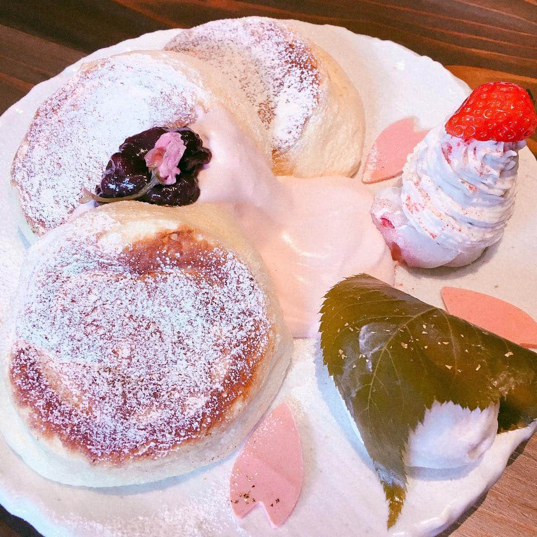 堀池真緒のグルメインスタ