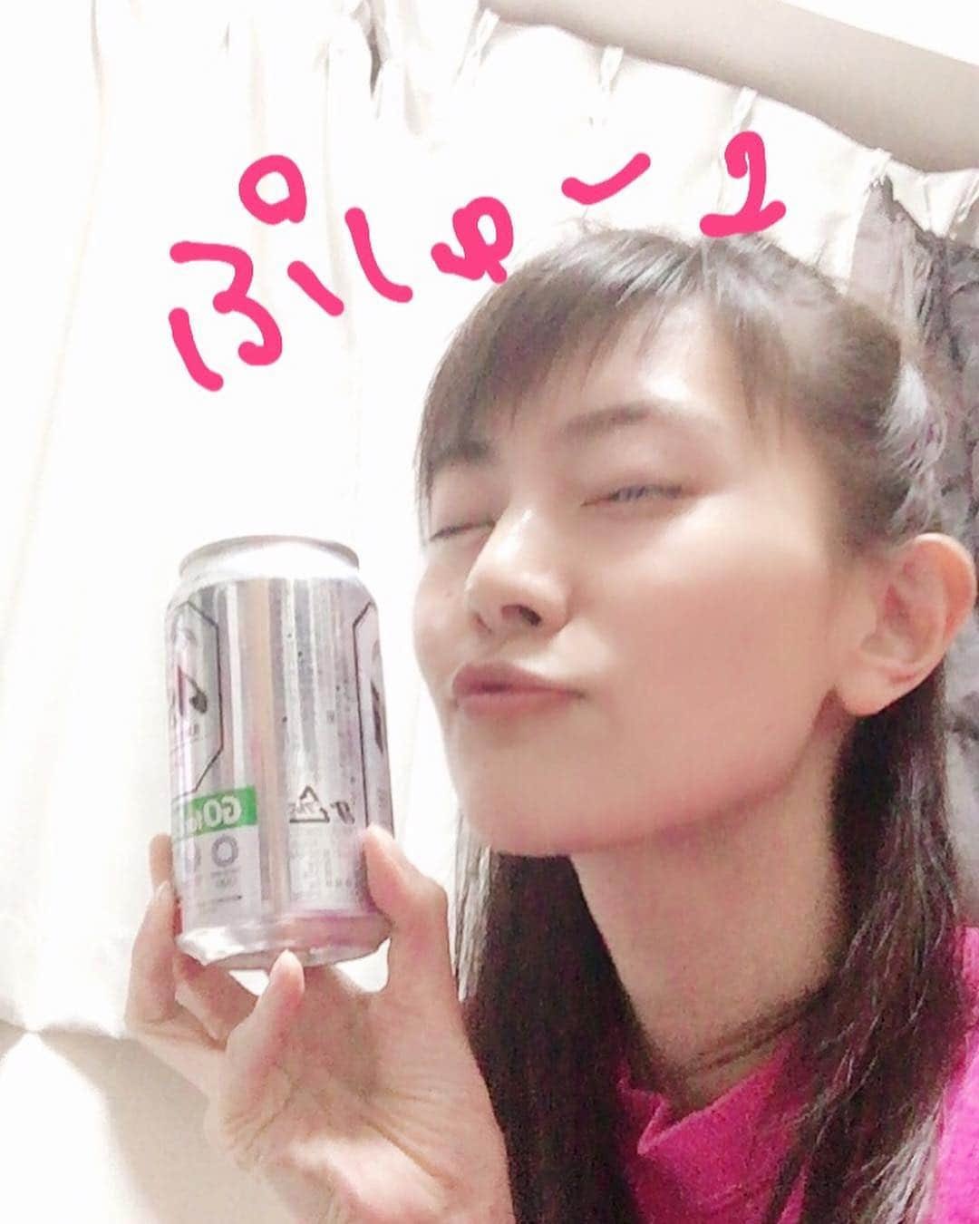 渡部瑞貴さんのインスタグラム写真 - (渡部瑞貴Instagram)「今日はビールと餃子でワカコ酒をスタンバイ笑🍺 餃子焦げた笑💦 しかも前髪も切った💦  本日もワカコ酒0:00より11話見てね♪  #ワカコ酒#season4#深夜#ドラマ#アベちゃん#ビール#餃子#手作り#テレビ#お家#お酒#プシュー#すっぴん」3月18日 20時41分 - watanabemizuki_official