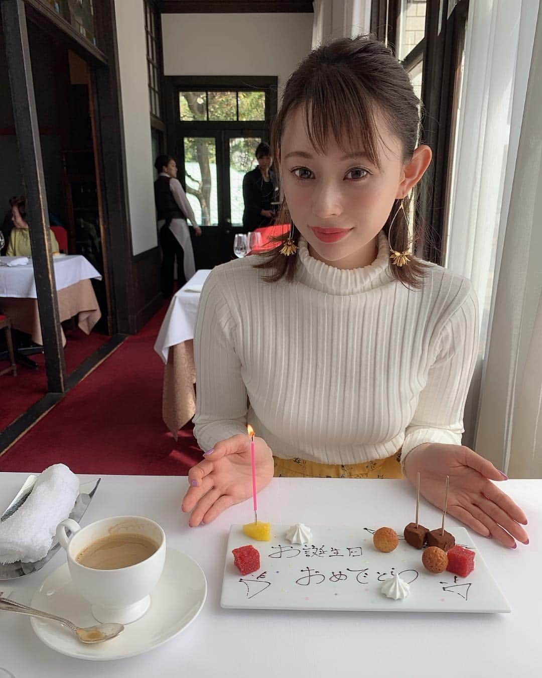 karen okajimaさんのインスタグラム写真 - (karen okajimaInstagram)「ㅤㅤㅤ ㅤㅤㅤ ついに来てしまった誕生日🎂💓 今年も早かった、日に日に早い気がする… けど毎日楽しいからそう思うんやろうなと思います✨ いつも皆様に支えてもらって今のかれんがいます✨ いつもありがとうございます😆❤️❤️ これからもよろしくお願い申し上げます🙏🧡💛💜 ㅤㅤㅤ  誕生日プレゼントは1年中受け付けてるので いつでも待ってまーす😆✨💕💕笑 写真は今日の母に連れて行ってもらった 神戸迎賓館でのlunch🍽💫 須磨にあるんやけど、お庭が広くて綺麗でしたー✨✨ 素敵な歌もありがとうございました❤️ ㅤㅤㅤ #birthdaylunch」3月18日 20時50分 - karenokajima0318