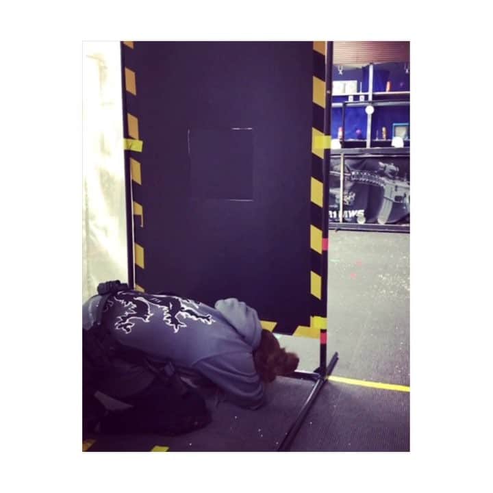 のインスタグラム：「. . #ジョンウィック  みたいになりたいなーー . . 明日は💖お休み💖だから シューティング練習行きたかったけど 体調が悪い...風邪っぽい . . でも、とりあえず溜まっていた ぴっちょりーなグッズの発送せねば!! . . お待たせしてしまっている方々すみません💦明日中には発送します!!!! . . とりあえず今晩しっかり寝て  復活できたらシューティング練習行こ〜 . . 🖤使用BB弾🖤 . sponsord @bbgallop . . 🖤loadout 🖤 . hoodie . sponsord @risingsuntactical . . . 💜ぴっちょりーなの装備💜@risingsuntactical . . @lbx.tactical  @lbx.milsim  @lbtinc . . . . 🖤🖤🖤🖤PICCIOLINA☆SCHEDULE🖤🖤🖤🖤🖤 . . . . . .🔫モデル出演🔫 ★イベント★ military &サバゲー用品即売会 ビクトリーショー @risingsuntactical & @bbgallop ブース 3月31日(日) @浅草 (東京都立産業貿易センター) . . 🔫ゲスト出演🔫サバイバルゲームイベント ★イベント★コンバットマガジン取材 4月7日(日) @ FRONT LINE BATTLE FIELD 熊本 . . 🔫ゲスト出演🔫 サバイバルゲームイベント ★イベント★ギャロップ祭 4月21日(日) @survivalgamefield_queen 千葉県 . . 🛵ゲスト出演🛵 ★イベント★ 9月15(日)@福島 comingsoon . . . . . 🖤🖤🖤🖤🖤🖤🖤🖤🖤🖤🖤🖤🖤🖤🖤🖤🖤 🖤 .#glock19 #glock17  #glock .  #airsofter#airsofters#airsoftgun#airsoftguns#ぴっちょりーな #piccholina #airguns#airgun#airsofterphoto#airsofting#airsoftwar#airsoftworld#airsoftjapan#airsoftgirl#girlswithguns#doairsoft#airsoft#サバゲー#サバゲー女子#銃#ミリタリー#military」