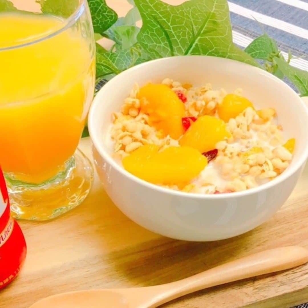 佐久間健一さんのインスタグラム写真 - (佐久間健一Instagram)「「野菜をたくさん食べて痩せる」 ダイエット中に たくさん野菜を食べることは 効果的なダイエットに思えますが、 実は最も早く停滞期を招く原因になります。 https://kenichisakuma.com/bodymake/bodymake_shokuji/shiranumaniyasery/」3月18日 20時51分 - sakumakenichi