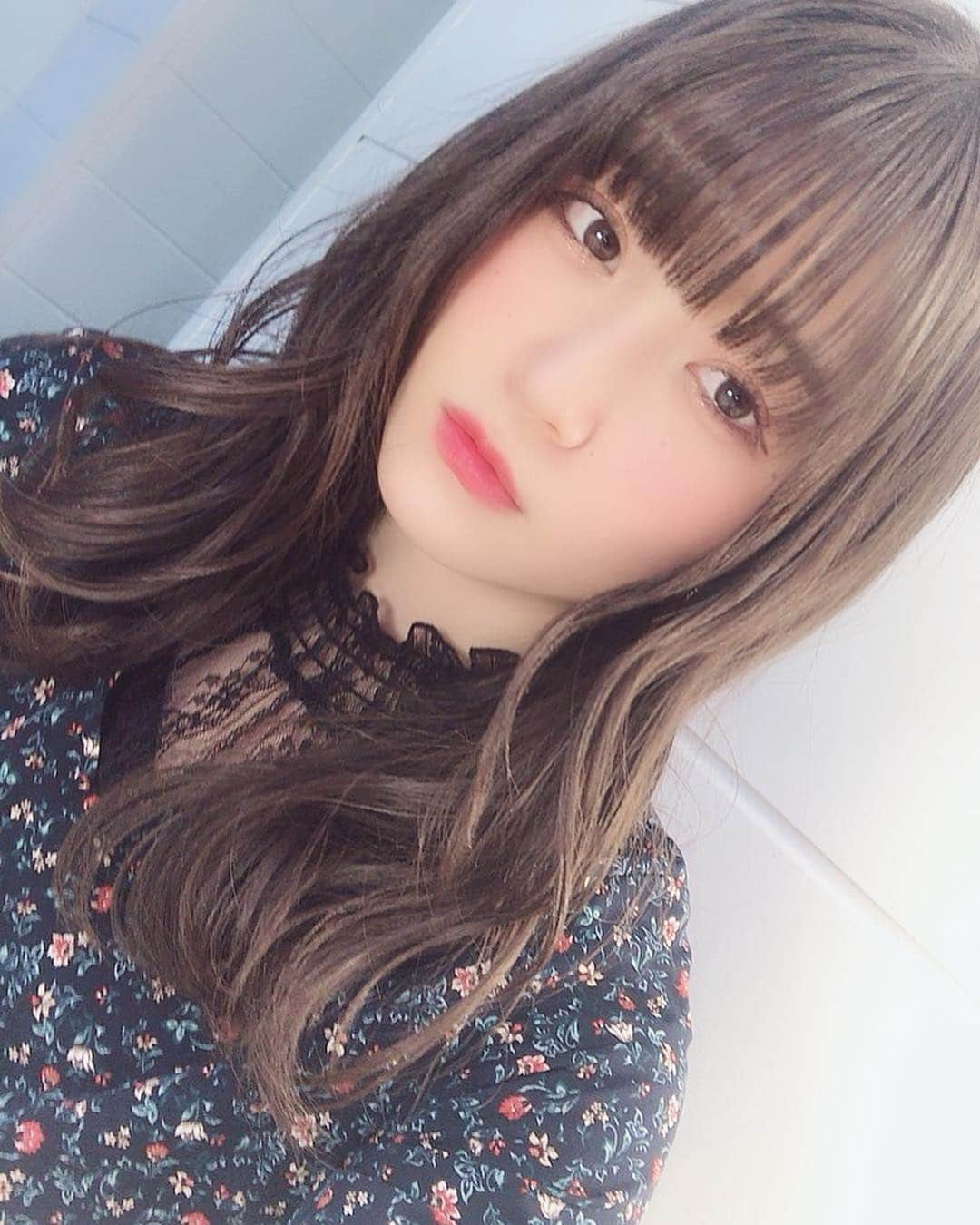 遠藤みゆさんのインスタグラム写真 - (遠藤みゆInstagram)「いつもは着ないような系統の服を着てみた日♪ . #ファッション #コーデ #ootd #ワンピース #初挑戦 #2019ss #かわいい #服 #挑戦してみよう」3月18日 21時13分 - endoomiyu