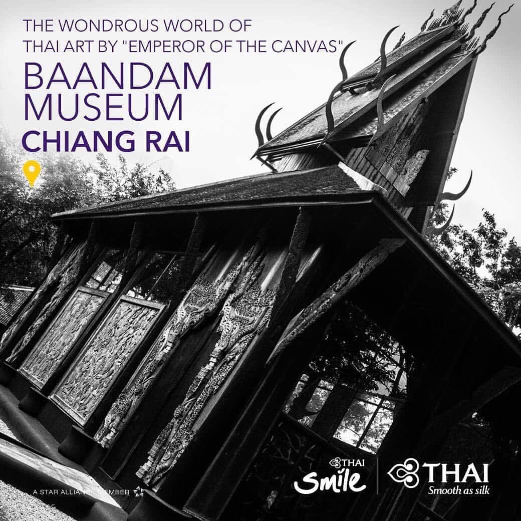 のインスタグラム：「Be enchanted by local art at Baandam Museum in Chiang Rai, home to numerous art masterpieces created by Master Thawan Duchanee, Thailand’s legendary national artist. His unique style of portraying Thai art in different forms is globally recognised. . Explore with your senses. Embrace Northern Thailand. Fly smooth as silk with THAI. . #ThaiAirways #NorthernThailand #ChiangRai #Thailand #BaandamMuseum」