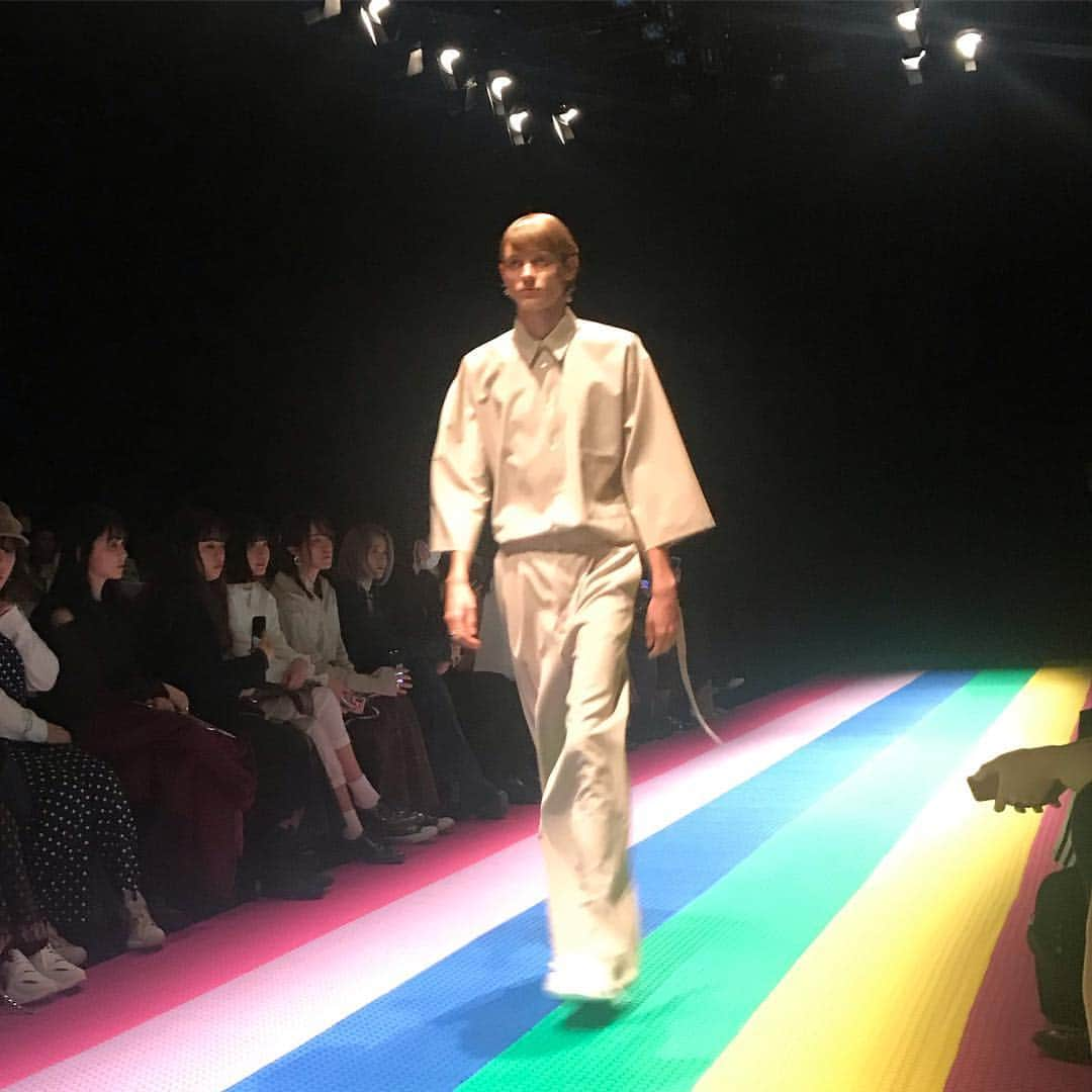 Apparel-web.comさんのインスタグラム写真 - (Apparel-web.comInstagram)「tiitが2019秋冬ショーを開催。メンズルックも発表。 #tiittokyo #tokyo #fashionweek #fashion #AmazonFWT #fashionshow #AW2019 #ファッション #ファッションショー #ランウェイ」3月18日 21時47分 - apparelweb