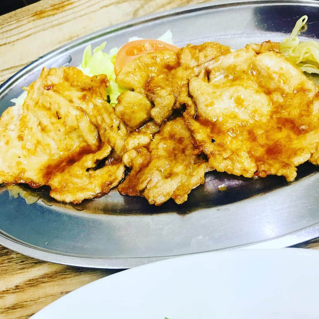Q太郎さんのインスタグラム写真 - (Q太郎Instagram)「#浦和#elan#エラン#仕事前に#食事#定食屋#豚ロース焼肉定食#鯖塩焼き#目玉焼き」3月18日 21時49分 - qtaro.jun