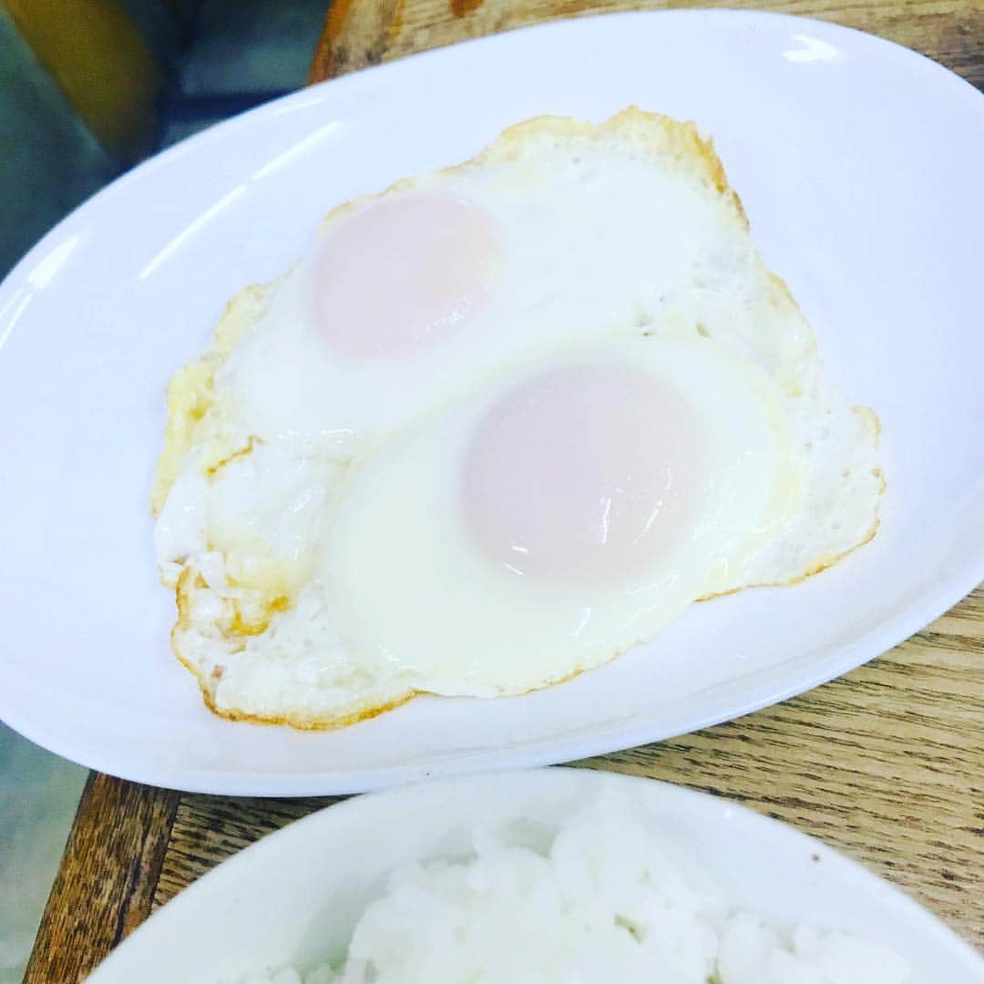 Q太郎さんのインスタグラム写真 - (Q太郎Instagram)「#浦和#elan#エラン#仕事前に#食事#定食屋#豚ロース焼肉定食#鯖塩焼き#目玉焼き」3月18日 21時49分 - qtaro.jun