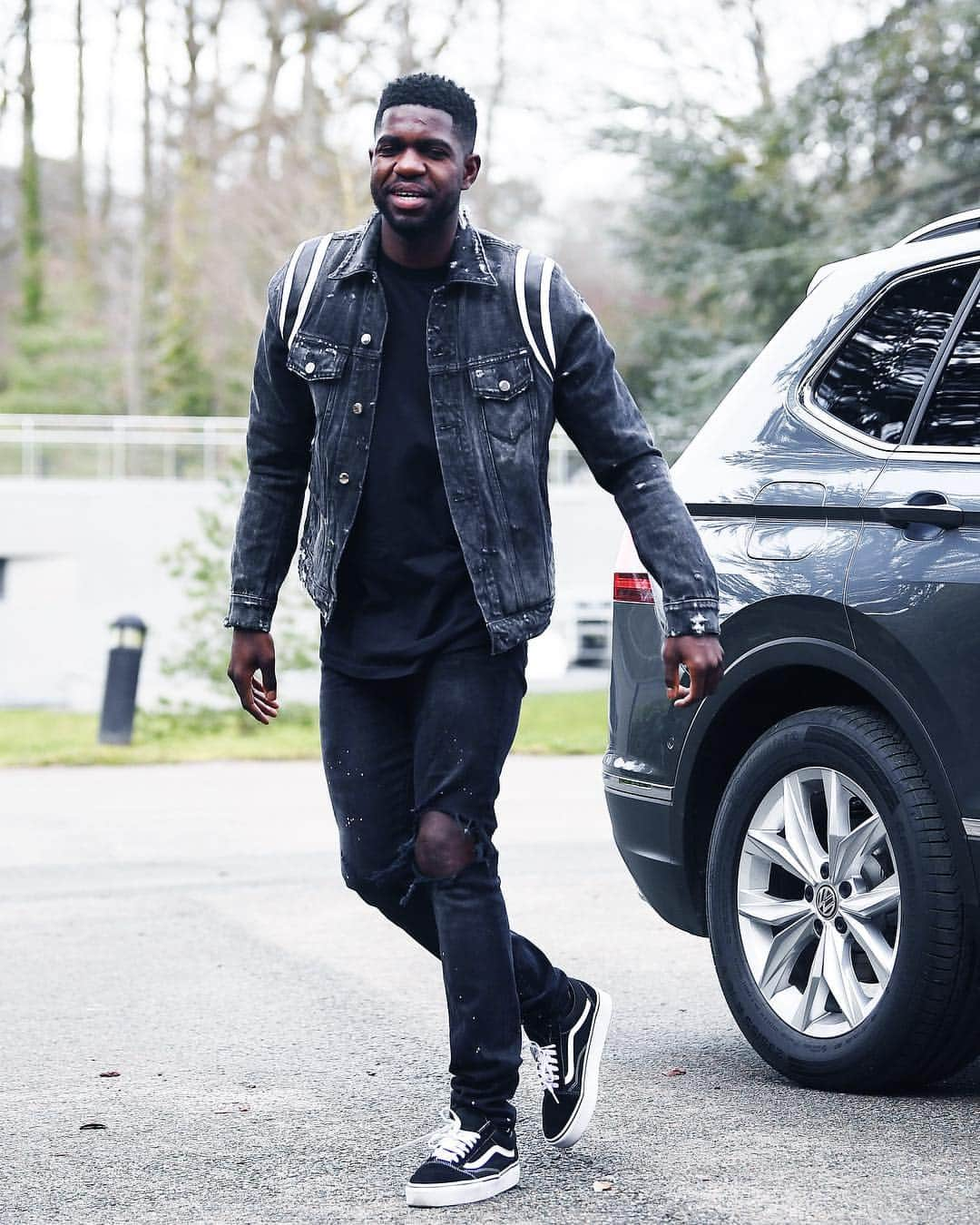 サッカー フランス代表チームさんのインスタグラム写真 - (サッカー フランス代表チームInstagram)「Nos Bleus sont à Clairefontaine pour le 1er rassemblement de l'année ! 😀😀 #FiersdetreBleus ➡ 2 matchs au programme : Moldavie-France 🇲🇩🇫🇷 #MOLFRA France-Islande 🇫🇷🇮🇸 #FRAISL - Our Bleus are at Clairefontaine ! 😀😀 ➡ 2 games to come : Moldova-France🇲🇩🇫🇷 France-Iceland 🇫🇷🇮🇸」3月18日 22時05分 - equipedefrance