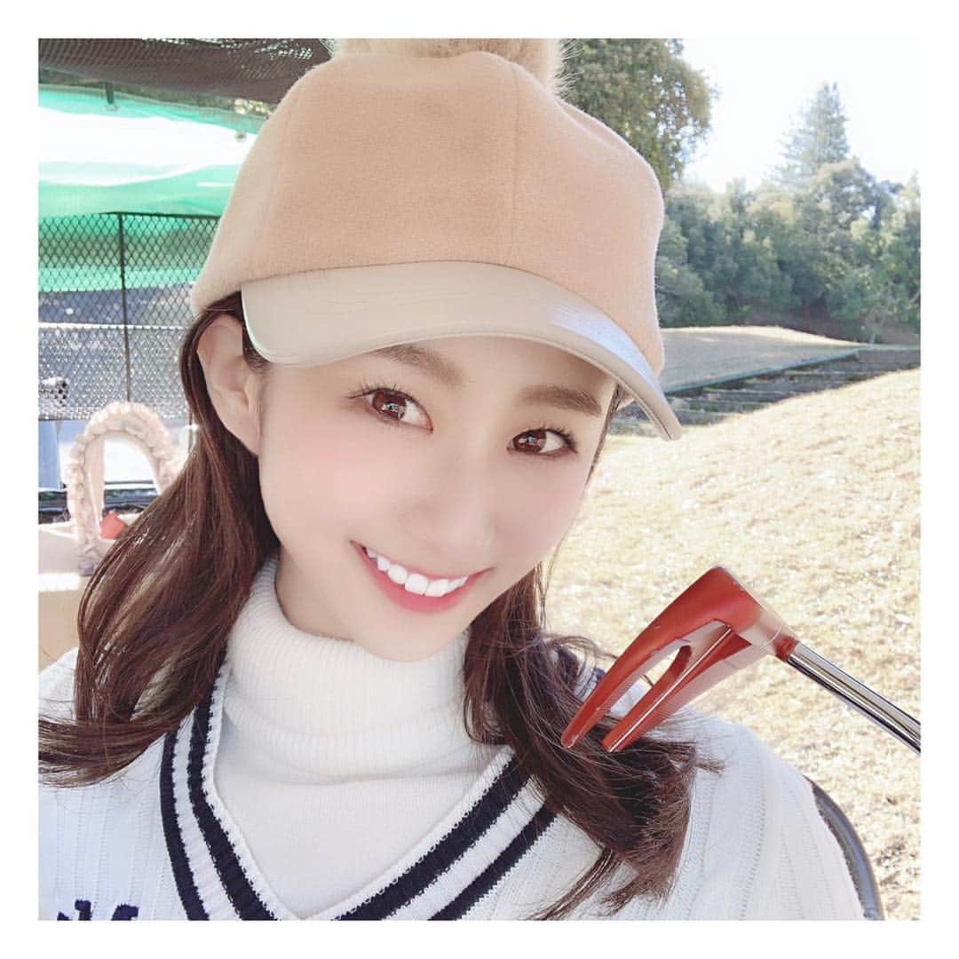 筒井萌子のインスタグラム：「* ゴルフ⛳️上手くなりたいから沢山練習する🦁⭐️ 10月に始めたから春夏のウェア全然持ってない🤔 ・ #筒井萌子 #女優 #actress #モデル #model #岡山  #shooting #instagood #instalike #converse #撮影 #followme #instalike #ブリヂストンゴルフ #tommyjeans #dhoric #snidel #lee #ゴルフ #ゴルフ女子 #ゴルフコーデ #陶芸 #陶芸教室」