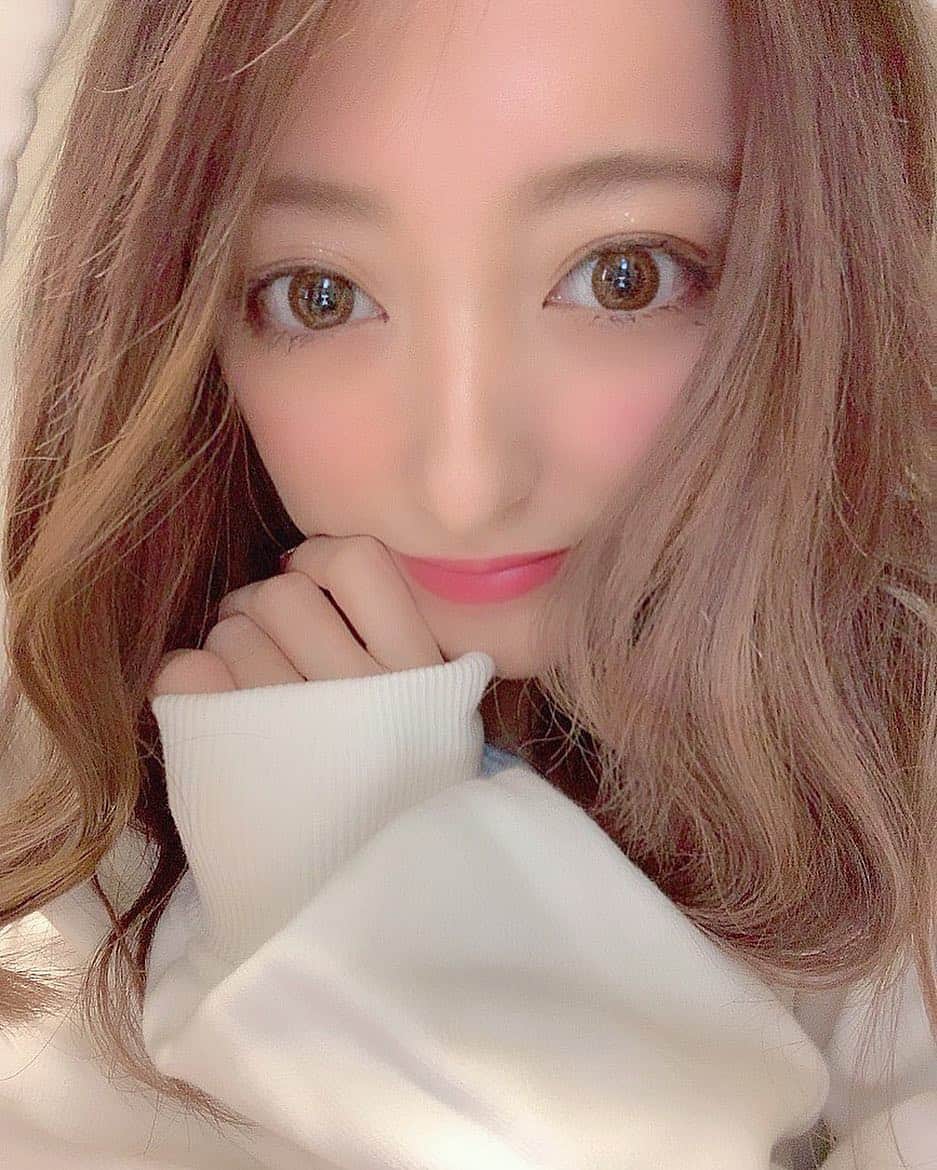 のインスタグラム：「少し前に、、前髪なしhairを﻿ 復活しましたとさ🙎‍♂️﻿ こっちのが大人っぽい！！て﻿  言われて嬉しい😆  #instaday #instalike #instadaily #instacute #love #redhair #followme  #code  #fashion  #followforfollow ﻿﻿﻿﻿#맞팔 #선팔 #소통  #맞팔해요 #소통해요#f4f #l4l #instagood #followme ﻿﻿﻿ #followforfollowback#follow4followback﻿﻿﻿﻿ ﻿﻿﻿﻿ ﻿」