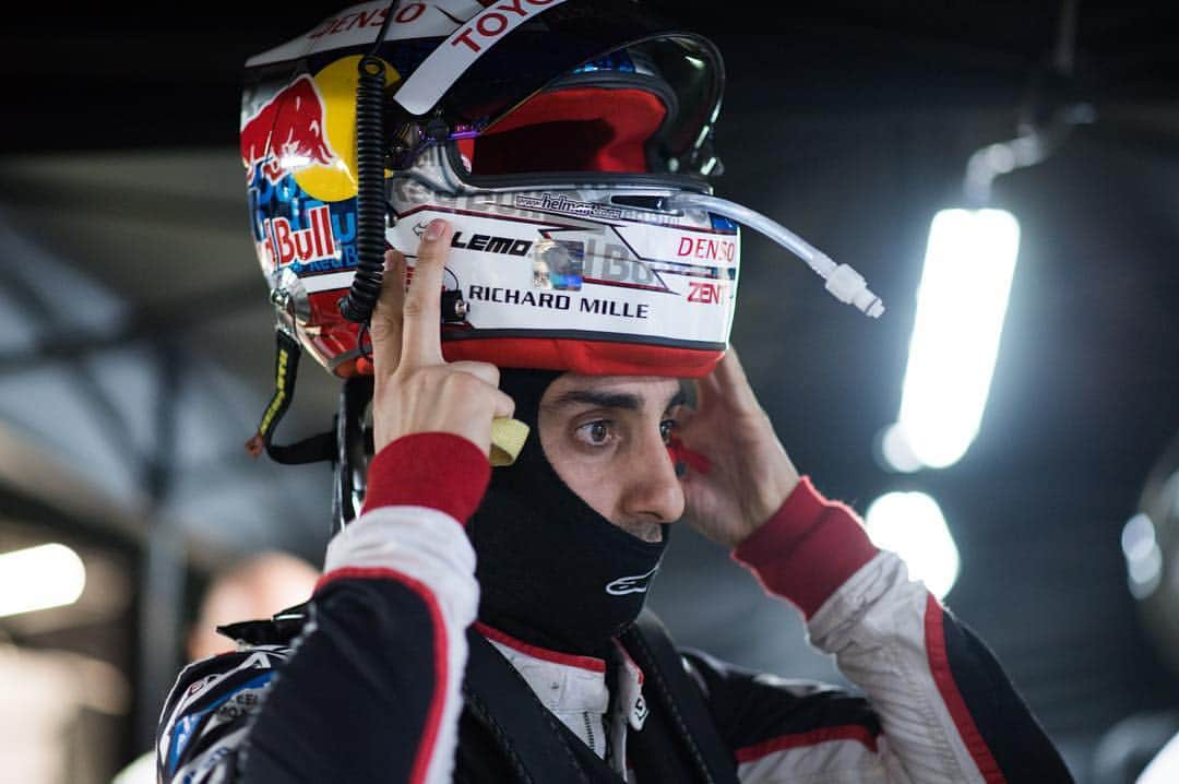 セバスチャン・ブエミさんのインスタグラム写真 - (セバスチャン・ブエミInstagram)「#1000MSebring Tb last weekend’s victory at Sebring with @toyotamotorsportgmbh ! @mood_swissring @redbull @redbullswitzerland @richardmilleofficial」3月18日 22時36分 - sebastien_buemi