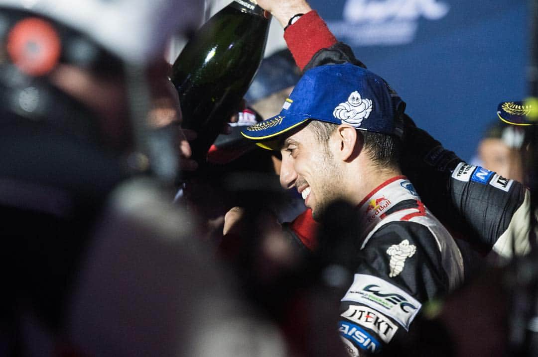 セバスチャン・ブエミさんのインスタグラム写真 - (セバスチャン・ブエミInstagram)「#1000MSebring Tb last weekend’s victory at Sebring with @toyotamotorsportgmbh ! @mood_swissring @redbull @redbullswitzerland @richardmilleofficial」3月18日 22時36分 - sebastien_buemi