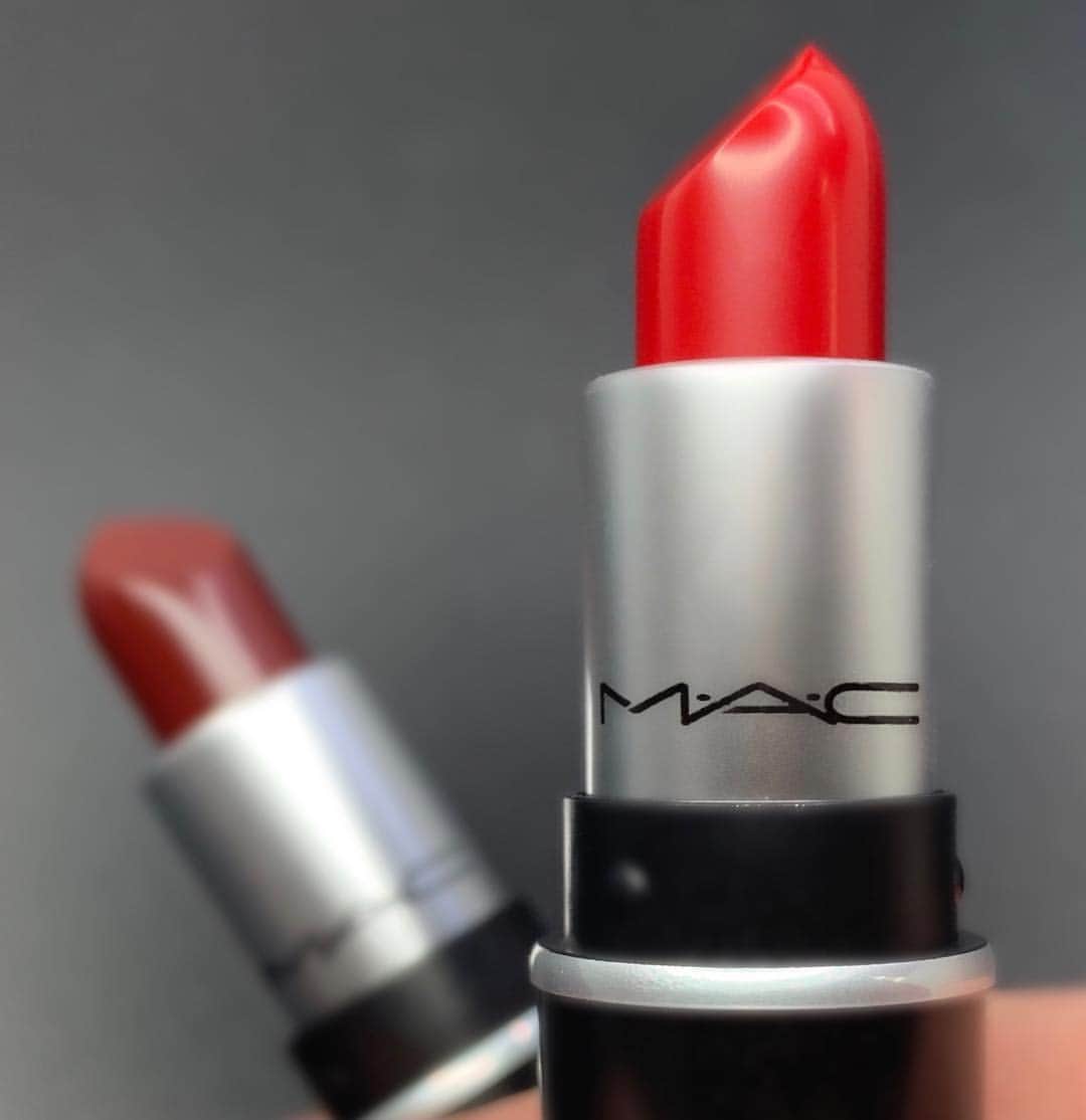 M·A·C Cosmetics Deutschlandさんのインスタグラム写真 - (M·A·C Cosmetics DeutschlandInstagram)「But first, LIPSTICK! 💄😍 Sie sind klein, bunt & einfach unwiderstehlich! Sichere Dir vom 18.03.-24.03.2019 3 Mini Lipsticks zum Preis von 2! (26€ anstatt 39€)* *Nur solange der Vorrat reicht. In allen teilnehmenden MAC Stores deutschlandweit und unter www.maccosmetics.de mit dem Code: MINIMAC19 ❤️💄」3月18日 22時53分 - maccosmeticsgermany