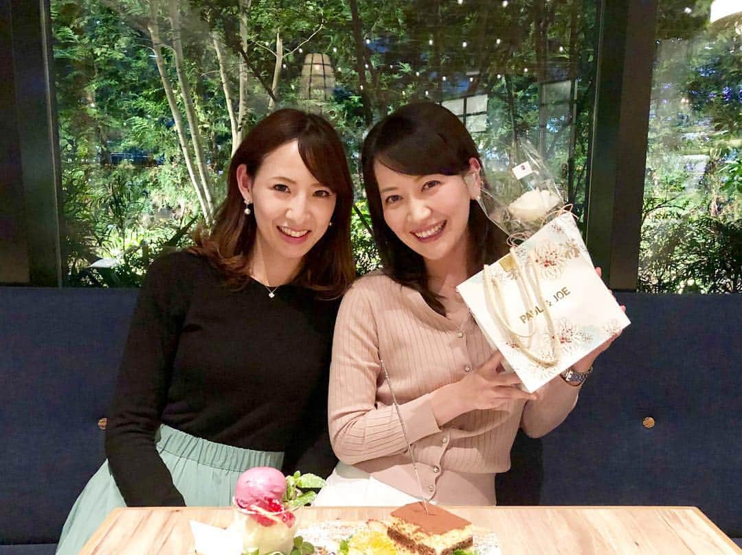 小倉星羅さんのインスタグラム写真 - (小倉星羅Instagram)「めぐちゃんいつもありがと🌸 2年前のホワイトデーも、たまたま同じ場所でお祝いしてもらってた🥂💓」3月18日 23時21分 - seira_ogura