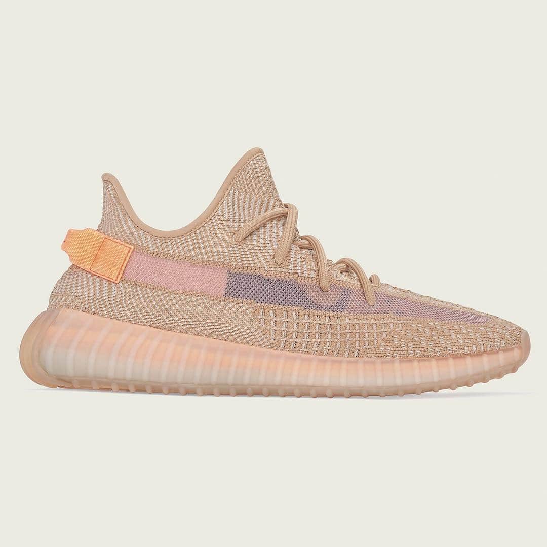 Sneaker Newsさんのインスタグラム写真 - (Sneaker NewsInstagram)「March has been an insane month for Yeezys. The Clay v2 is set to drop on 3/30. Are you trying to complete the set? For additional release details, tap the link in our bio.」3月18日 23時30分 - sneakernews
