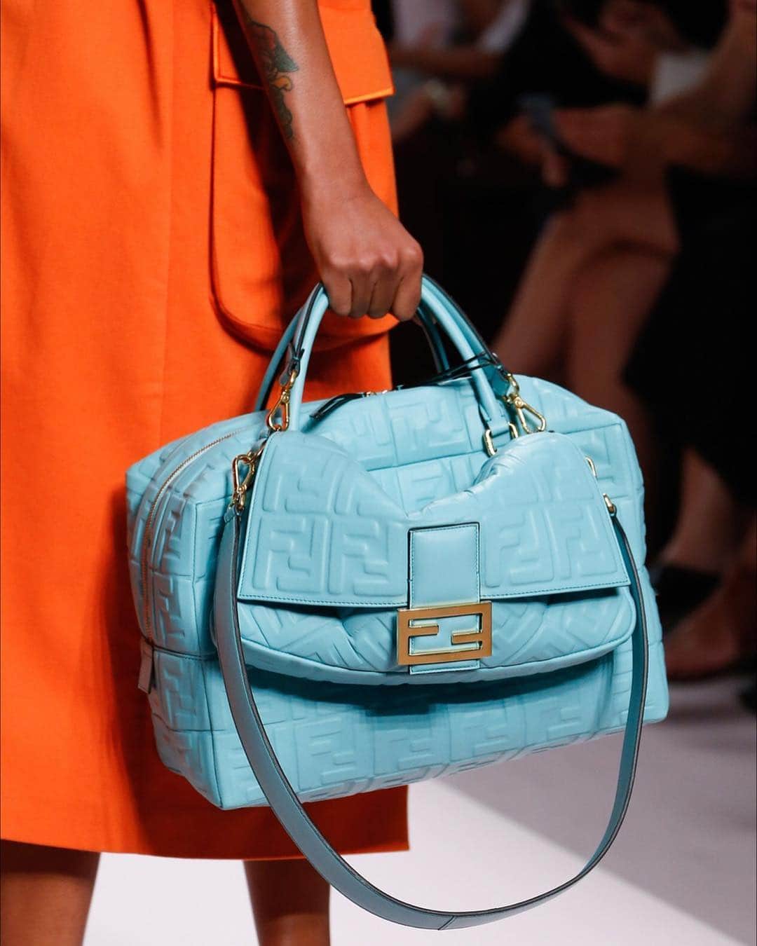 Vogue Italiaさんのインスタグラム写真 - (Vogue ItaliaInstagram)「Accessory of the Day ⬇️ Choose your favourite bag from Spring-Summer 2019 Shows and tell us in comments. A selection by @italopantano @lauratortora_vogueit @olivaselene - today on vogue.it」3月18日 23時25分 - vogueitalia