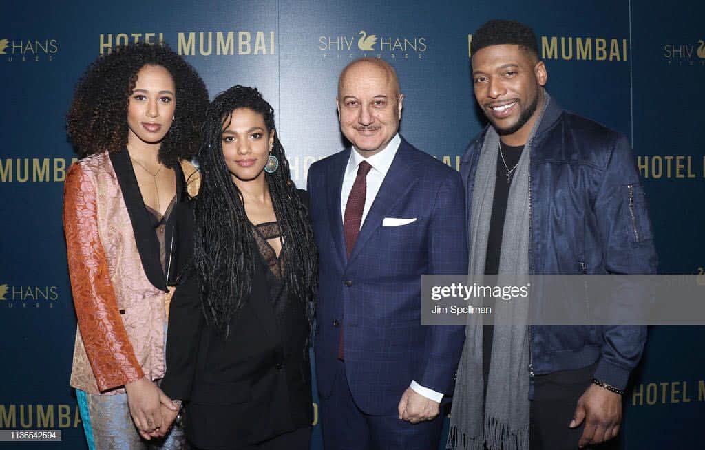 フリーマ・アジェマンさんのインスタグラム写真 - (フリーマ・アジェマンInstagram)「Family night out! Proud to be a guest last night of sir @anupampkher at New York’s screening of his new film ‘Hotel Mumbai’ at the MoMA! 🖤」3月18日 23時32分 - freemaofficial