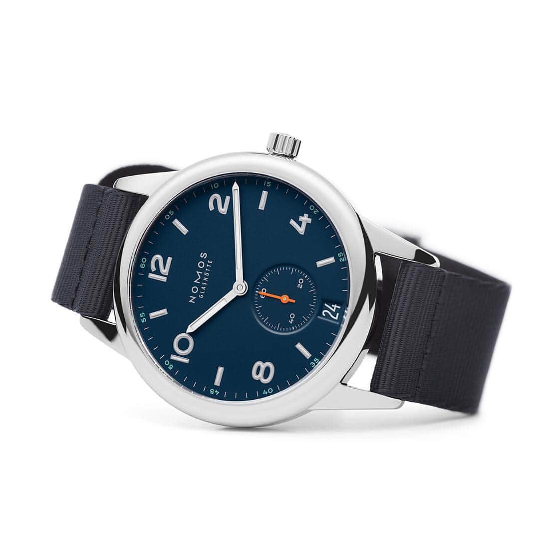 のインスタグラム：「It can take a lot—even a jump into cold water. Club automatic date Atlantic is one of the sportier timepieces from the Glashütte watchmaking company—and stays watertight up to 20 atm, or 200 meters. #nomos #nomosglashuette #nomosclub #automaticwatch #watch #wristwatch #watchoftheday #sportswatch #nomossport #watchmaking #timepiece #madeingermany #watchgeek #watchlover」