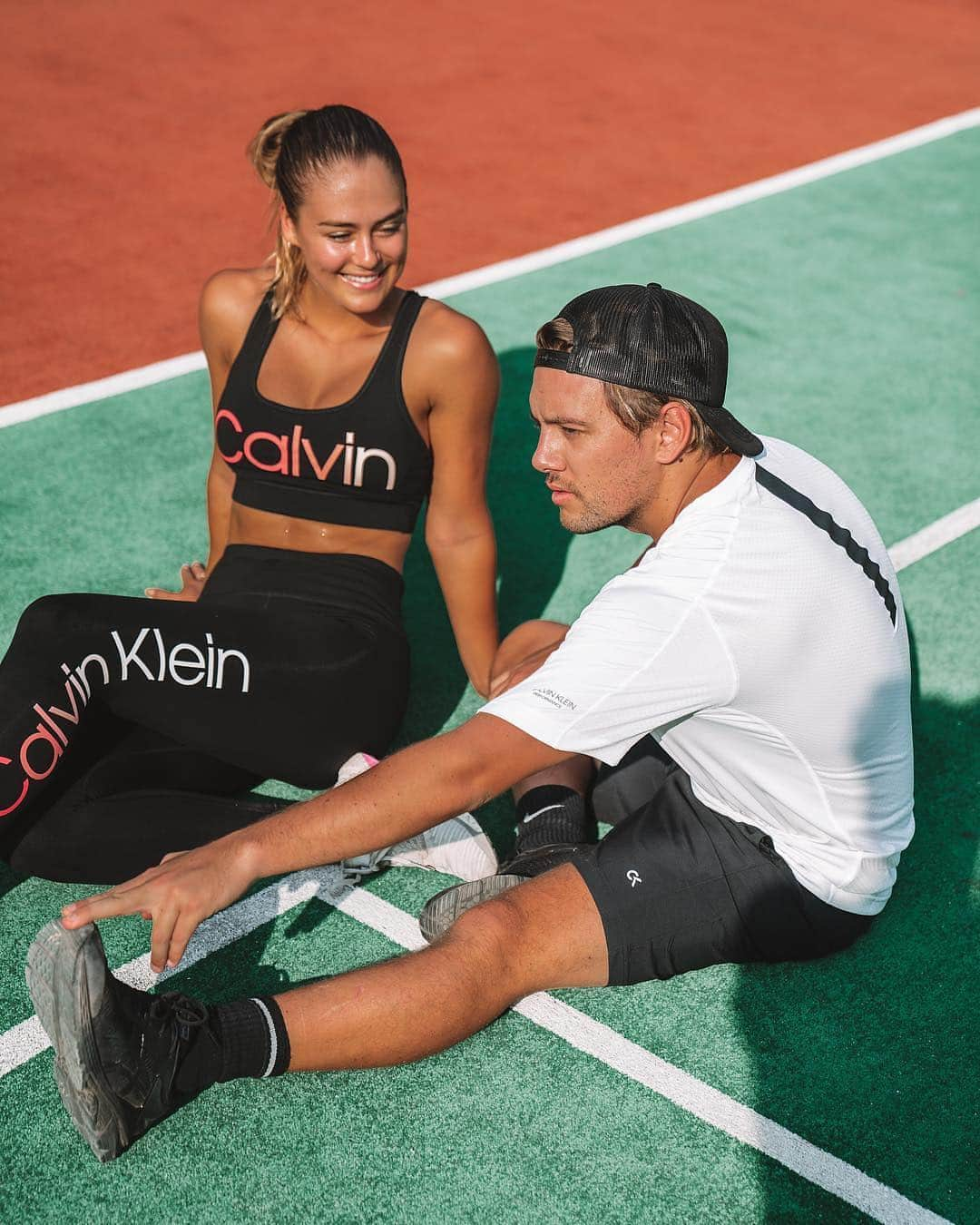 Calvin Kleinさんのインスタグラム写真 - (Calvin KleinInstagram)「#Workout couple goals, c/o @itsjoshmiller + @stephclairesmith 👫 in our #Spring2019 #CALVINKLEINPERFORMANCE mesh panel t-shirt and panel shorts. ⠀⠀⠀⠀⠀⠀⠀⠀⠀⠀⠀⠀⠀⠀⠀⠀⠀⠀⠀⠀⠀⠀⠀⠀⠀ Shop now ➡️ Link in bio [AU]」3月19日 9時33分 - calvinklein