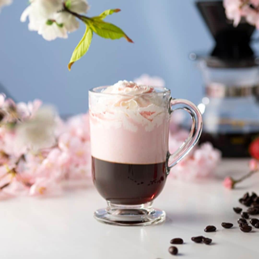 Courtyard by Marriott Tokyoのインスタグラム：「Dessert beverages at GGCo. 【SAKURA】🌺March 1-April 13 This colorful SAKURA is reminiscent of the arrival of spring. Enjoy the strawberry-flavored milk with a soft aroma of cherry blossoms and jelly made from GGCo.’s signature coffee. 🍹😋🍓🍼 GGCo. デザートドリンク【桜】🌺3/1-4/13　春の訪れを感じる色鮮やかなSAKURA。優しい桜の香るイチゴミルクとGGCo.自慢のコーヒーを使ったゼリーと共にお召し上がりください。。🍓🍼😀😀😀#デザート #スイーツ #sweets #dessert #フルーツ #美味しい #ドリンク #桜 #コーヒーゼリー #いちご #cytokyo #ginza #銀座  #cytokyo #cytokyo5passion」